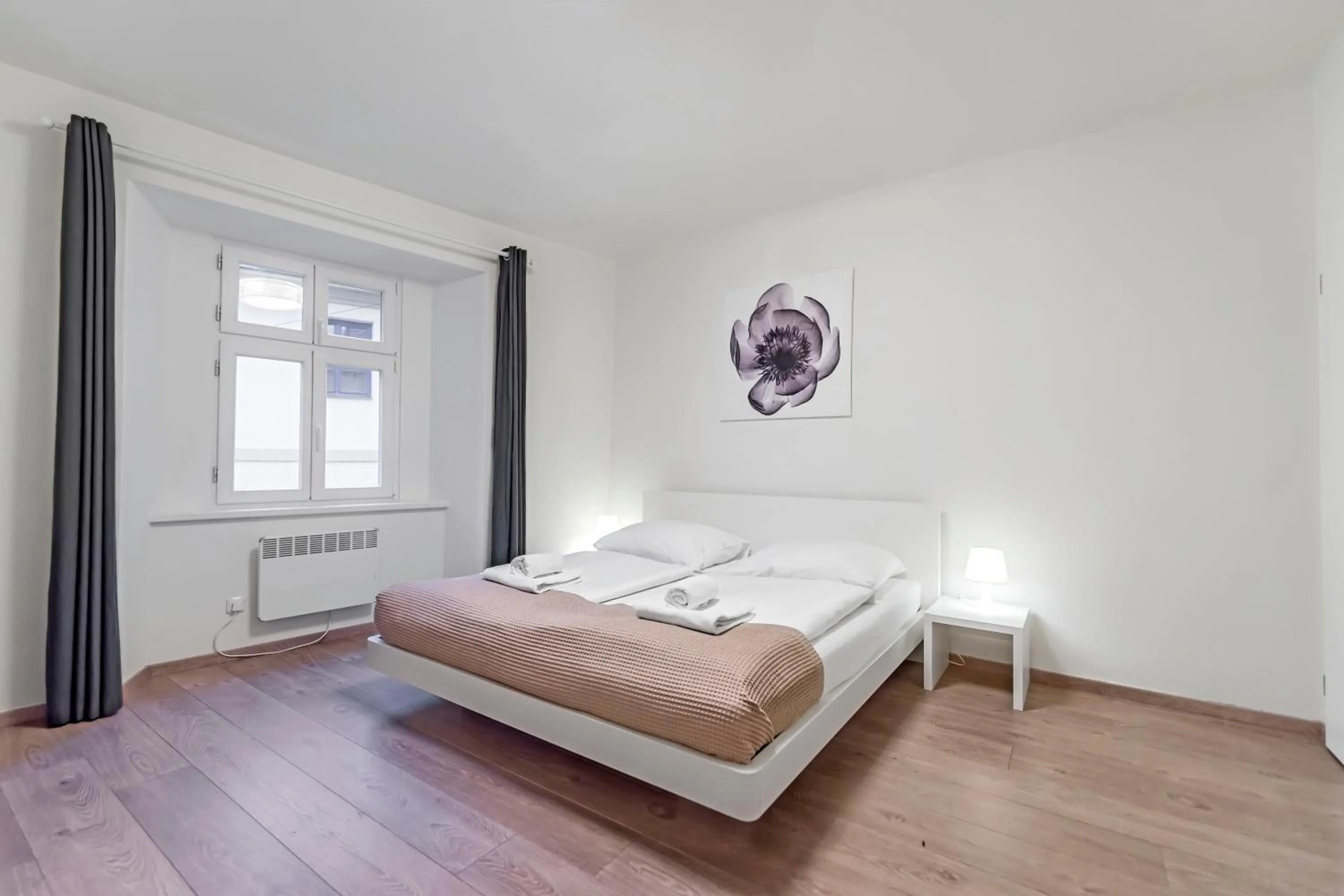 TV and multimedia, Bed in TGM Hotel Residence