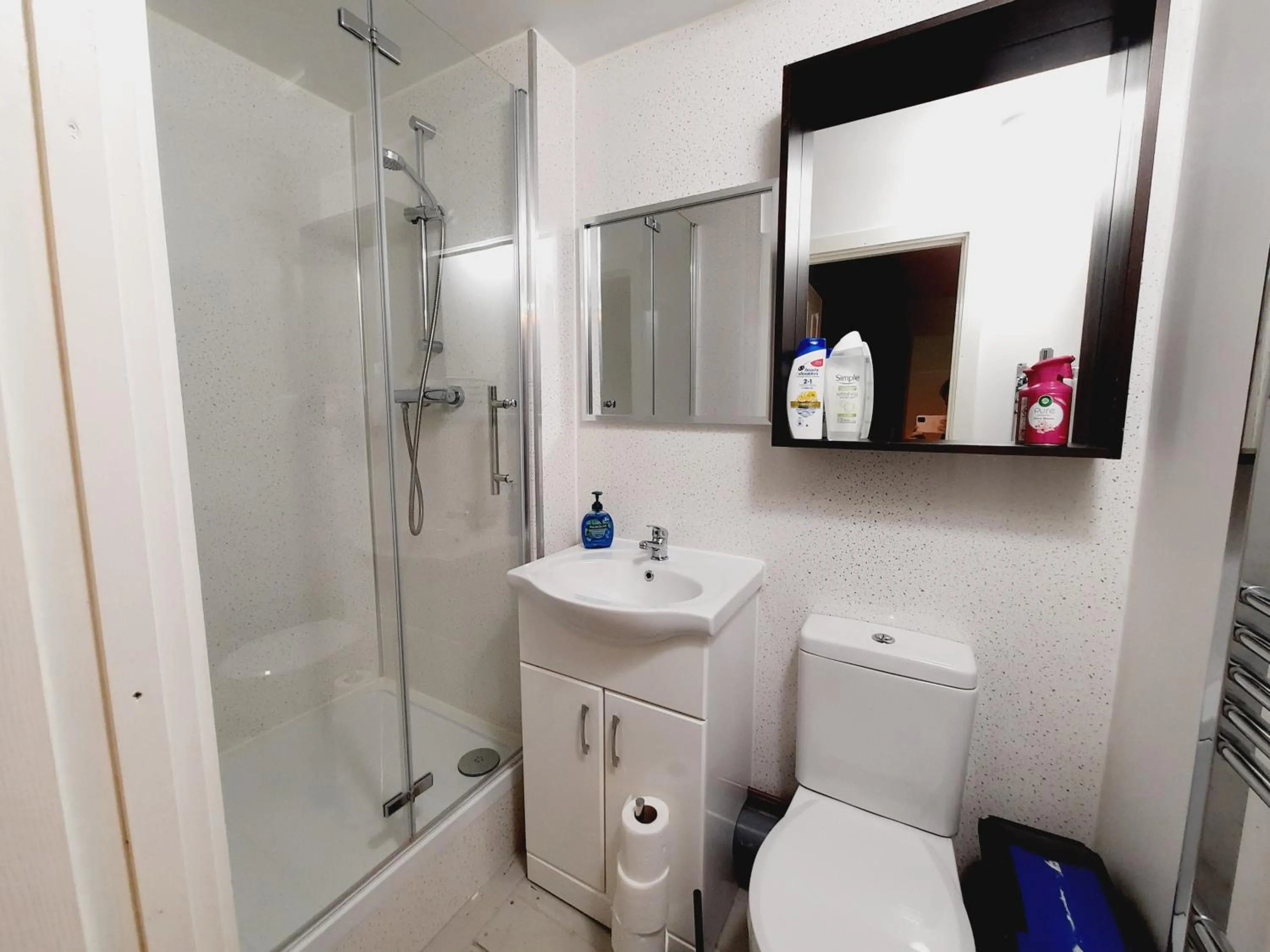 Bathroom in London Marylebone Grendon rooms