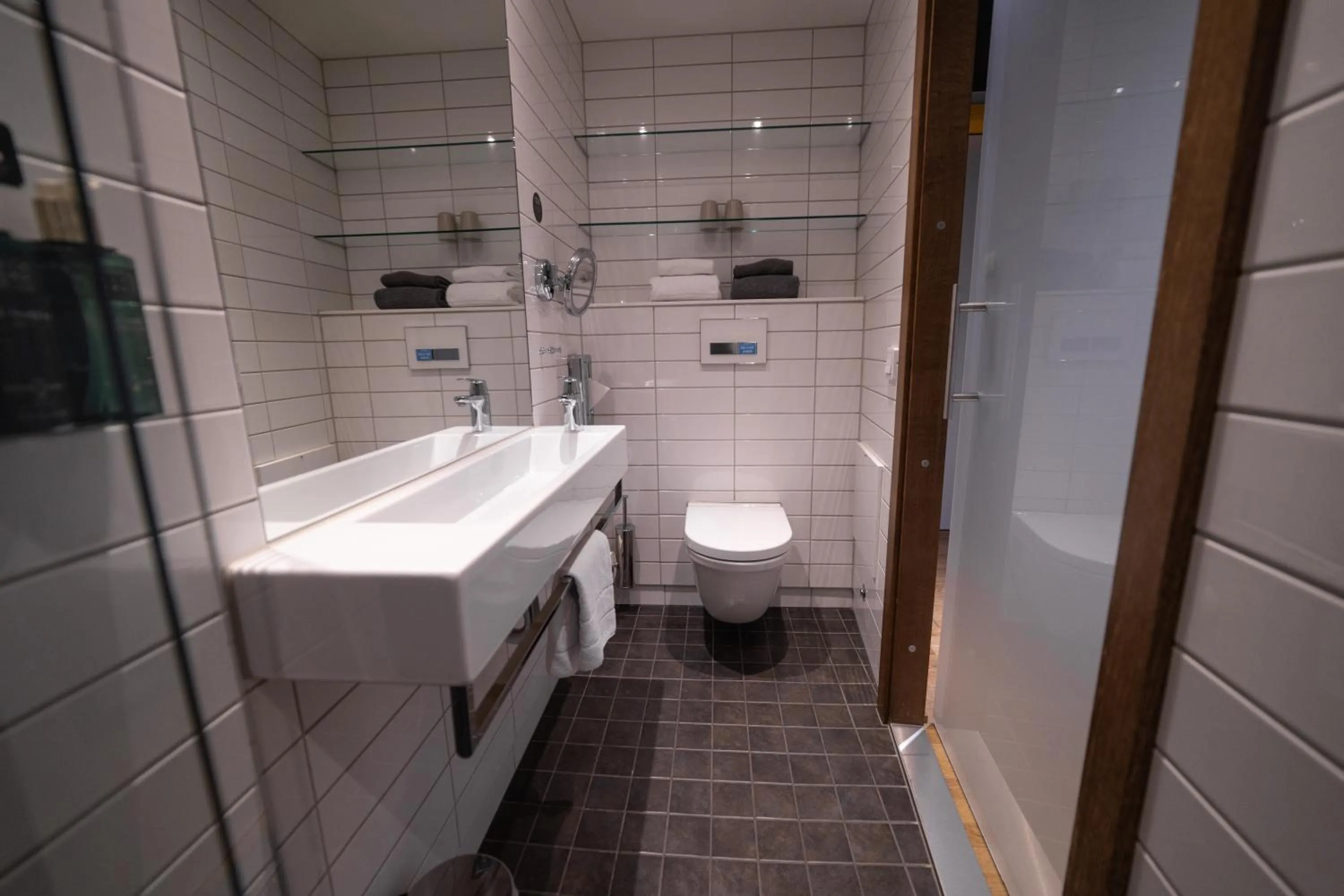 Shower in Clarion Hotel The Edge