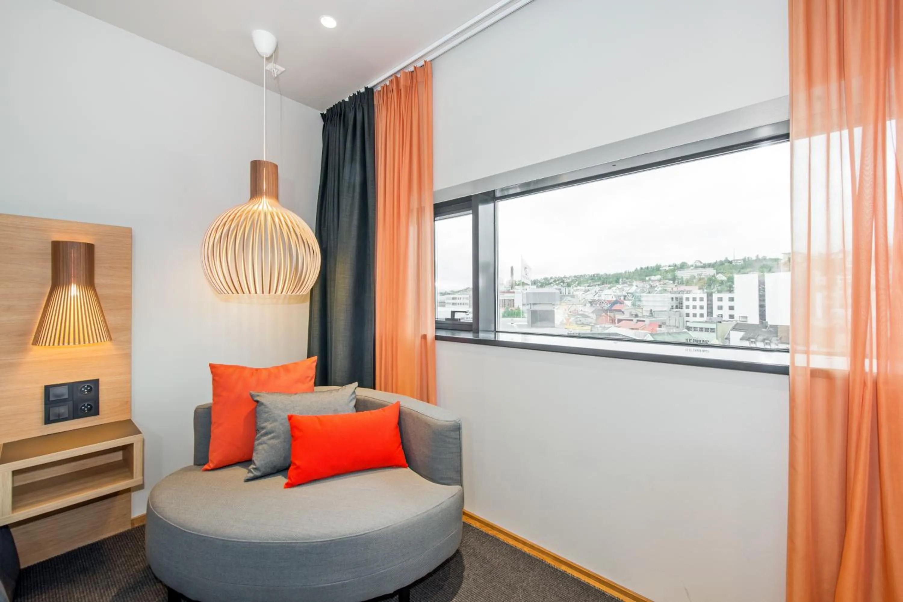 View (from property/room), Bed in Clarion Hotel The Edge