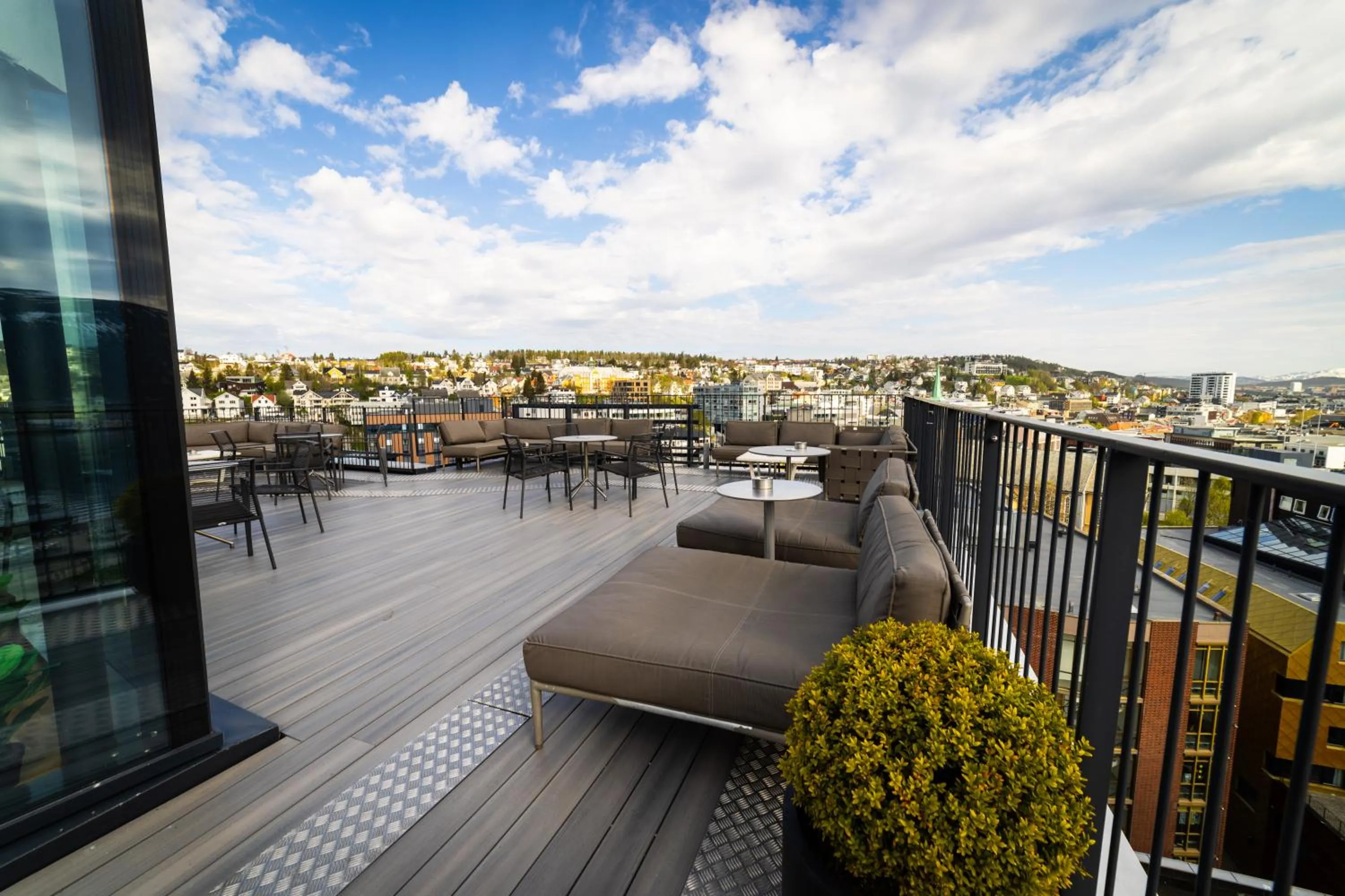 Patio in Clarion Hotel The Edge