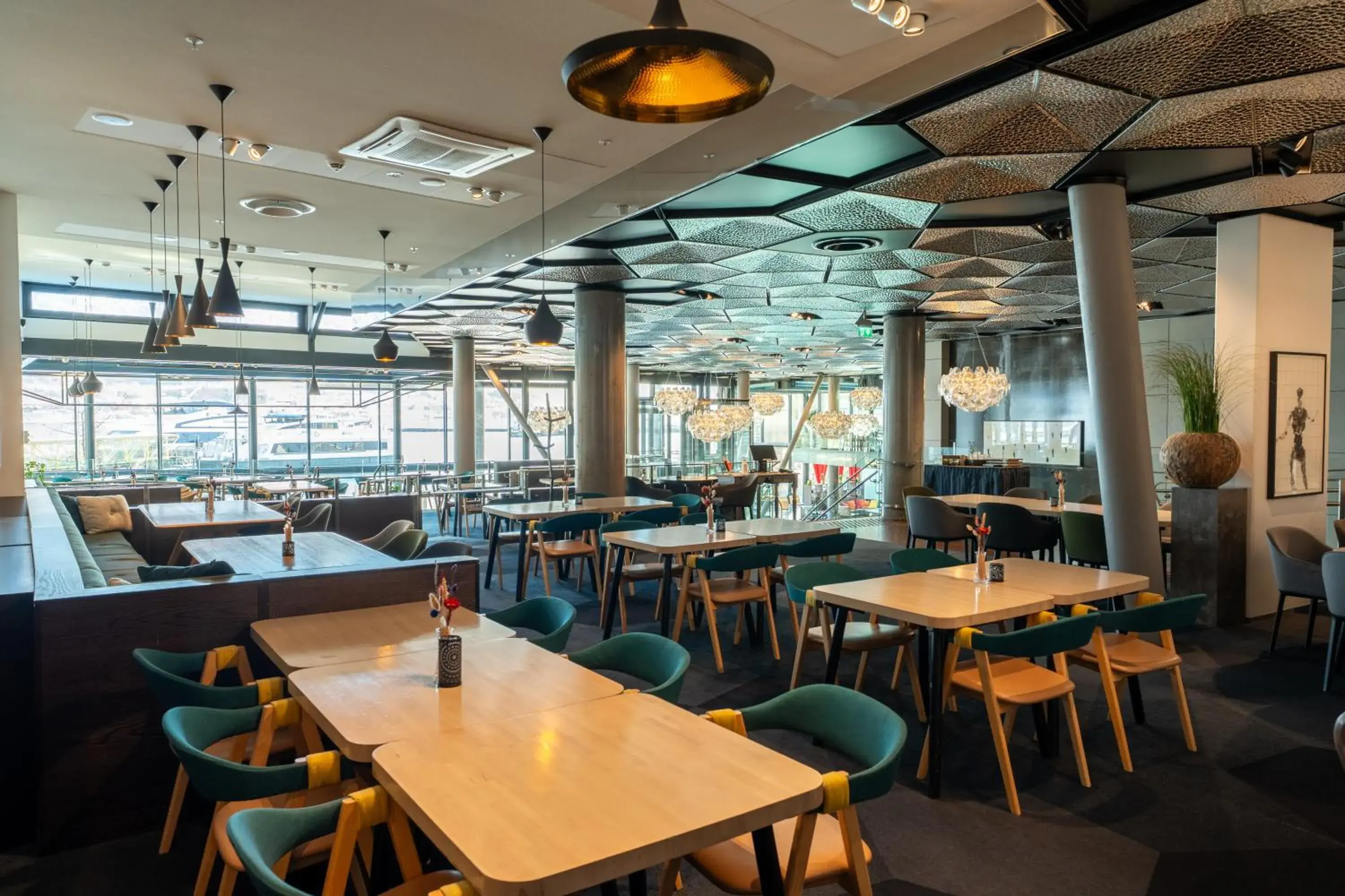 Restaurant/places to eat in Clarion Hotel The Edge Restaurant/places to eat in Clarion Hotel The Edge