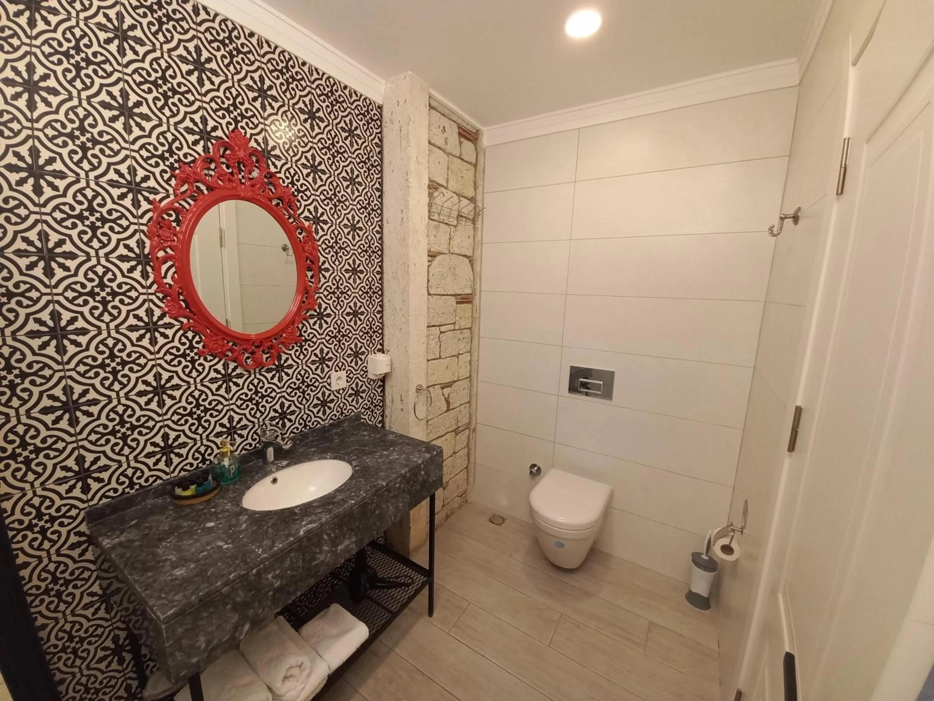 Shower in Chloe hotel Alacati