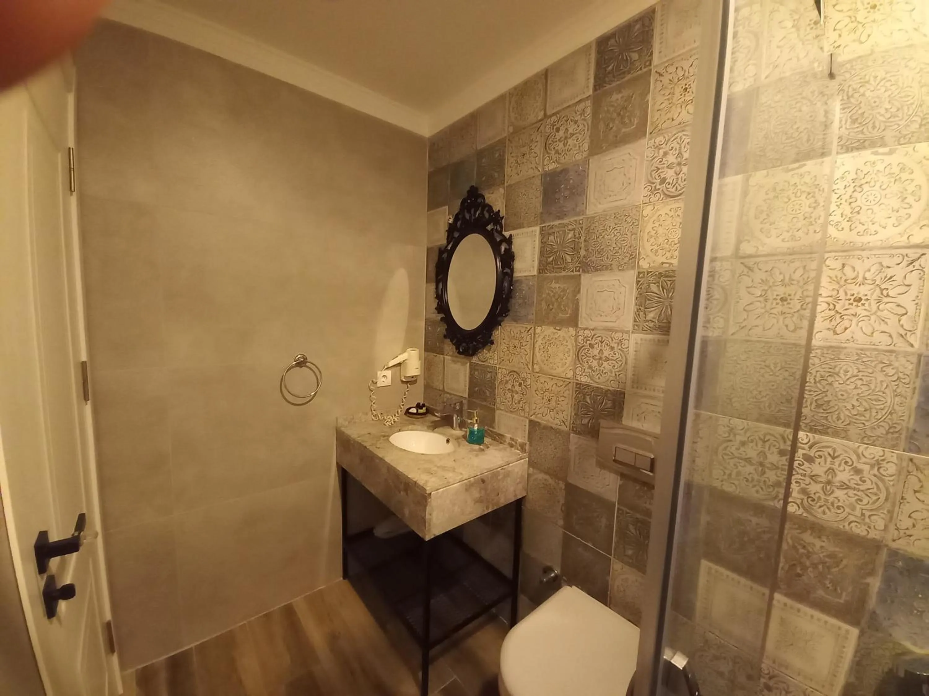 Shower in Chloe hotel Alacati