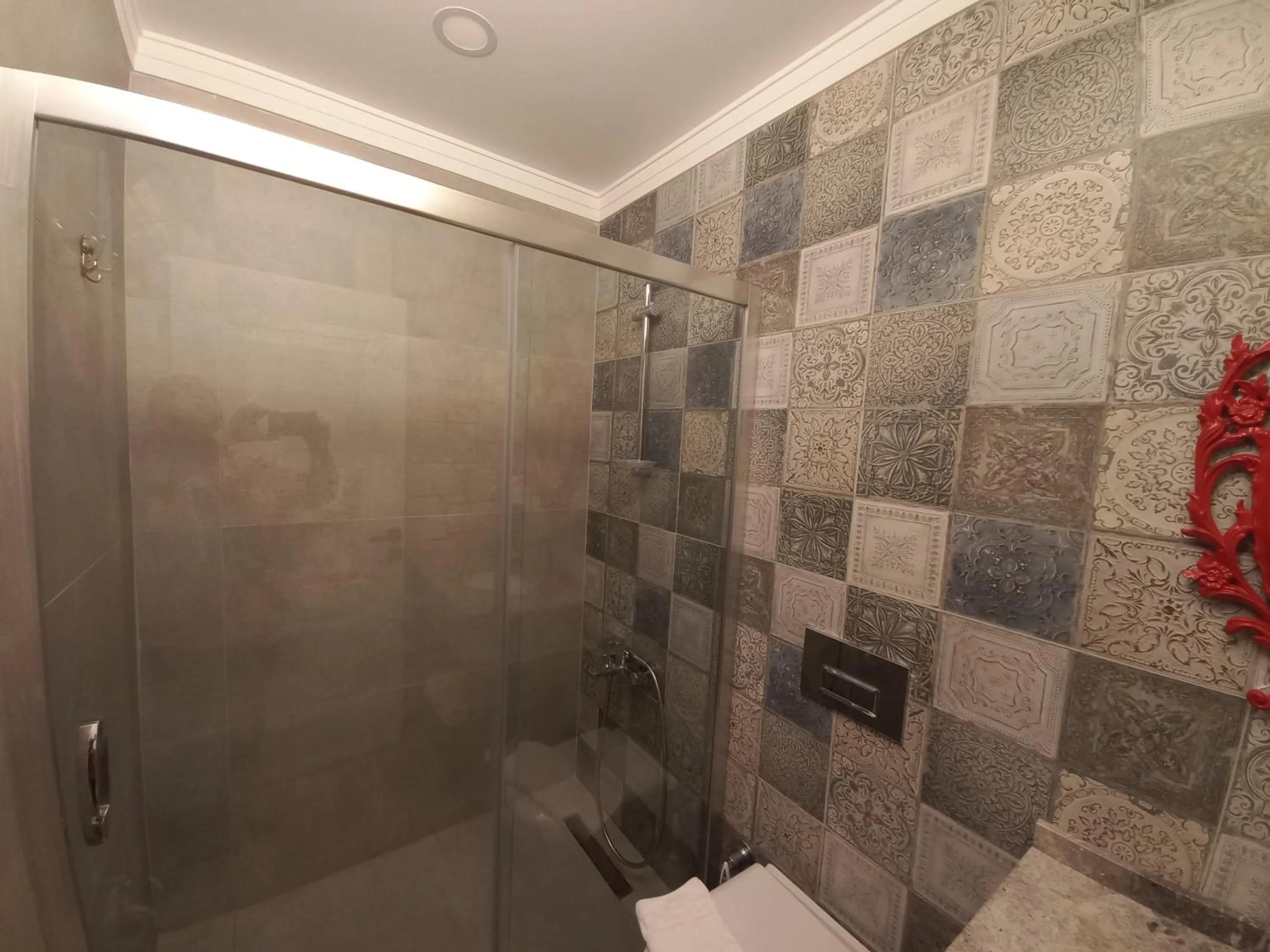 Shower in Chloe hotel Alacati