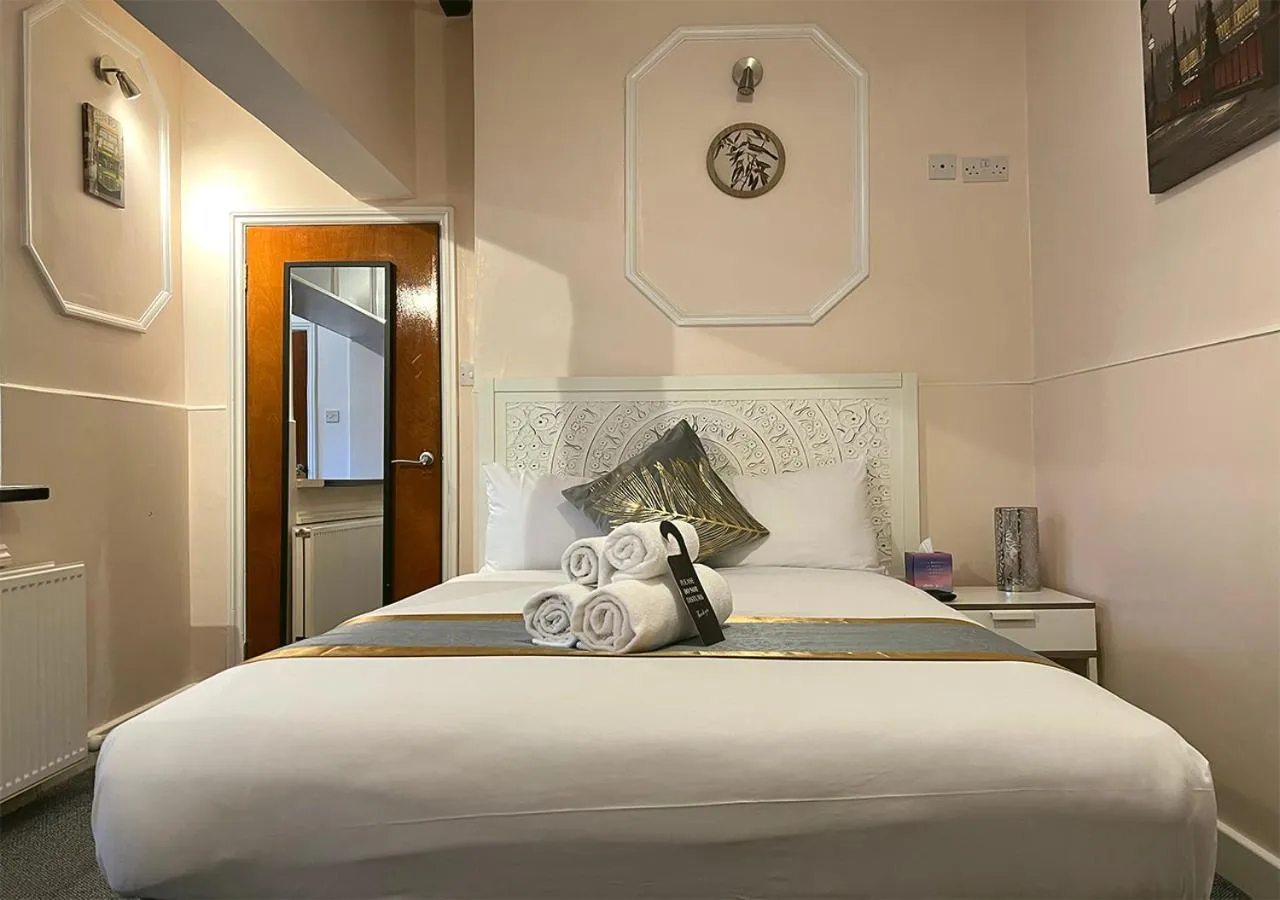 Bed in United Lodge Hotel