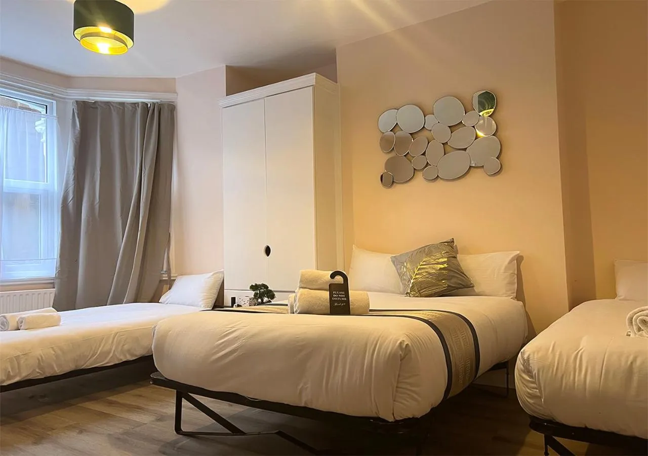 Bed in United Lodge Hotel