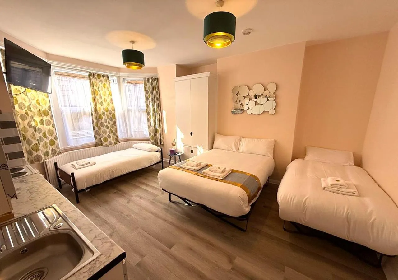 Bed in United Lodge Hotel