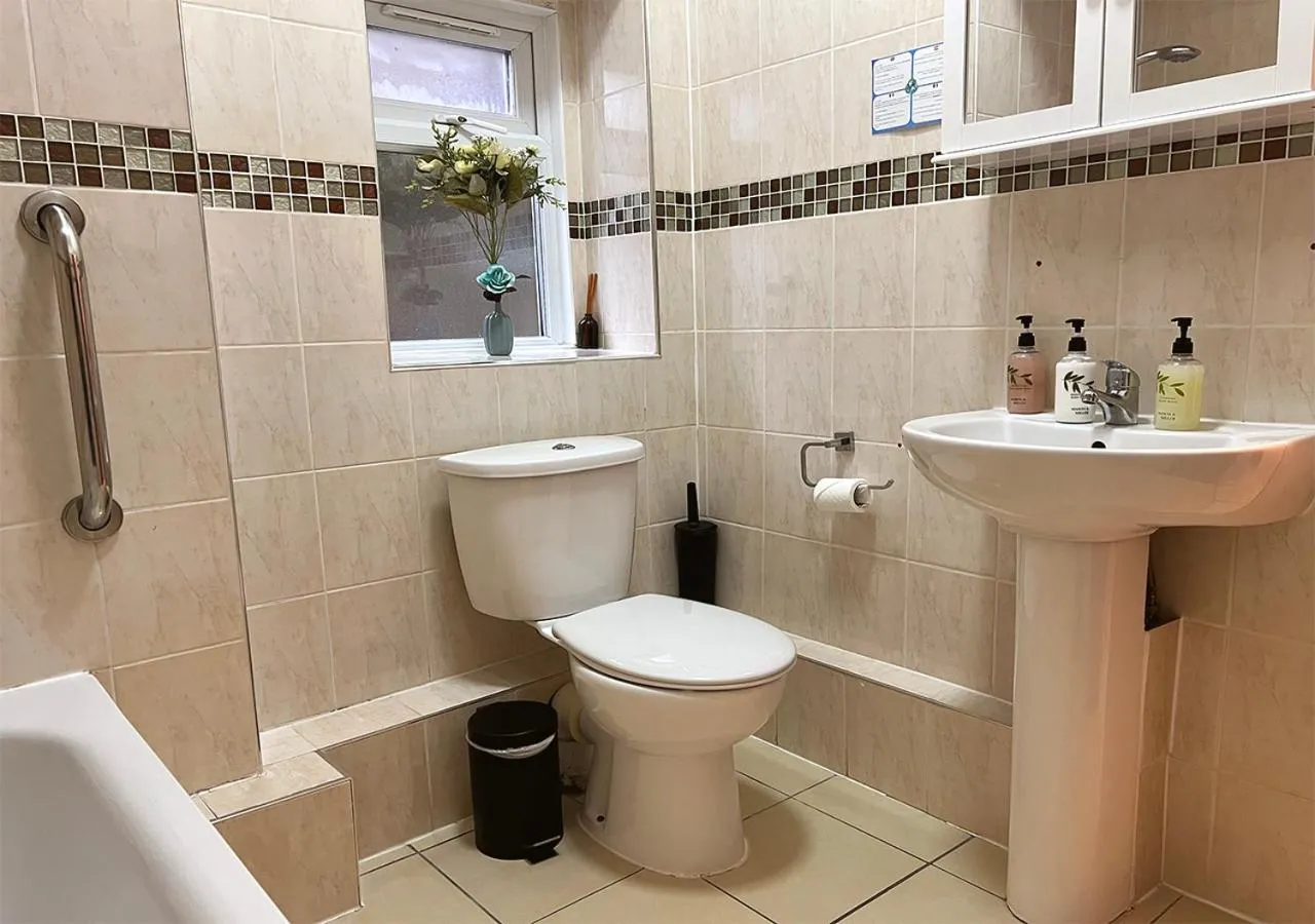 Bathroom in United Lodge Hotel