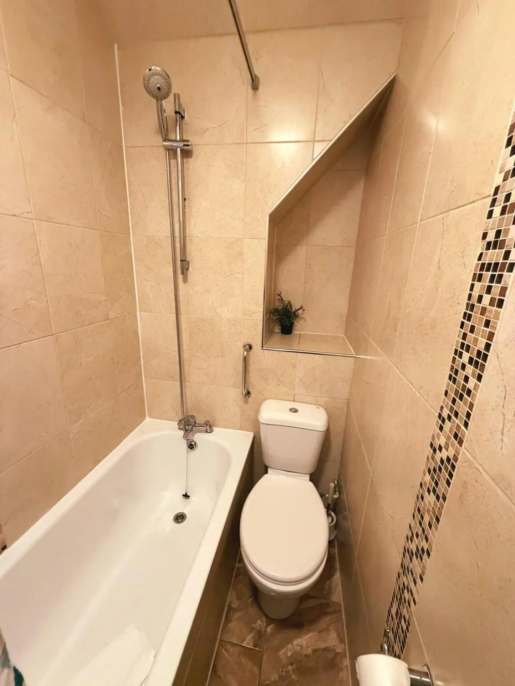 Bathroom in United Lodge Hotel