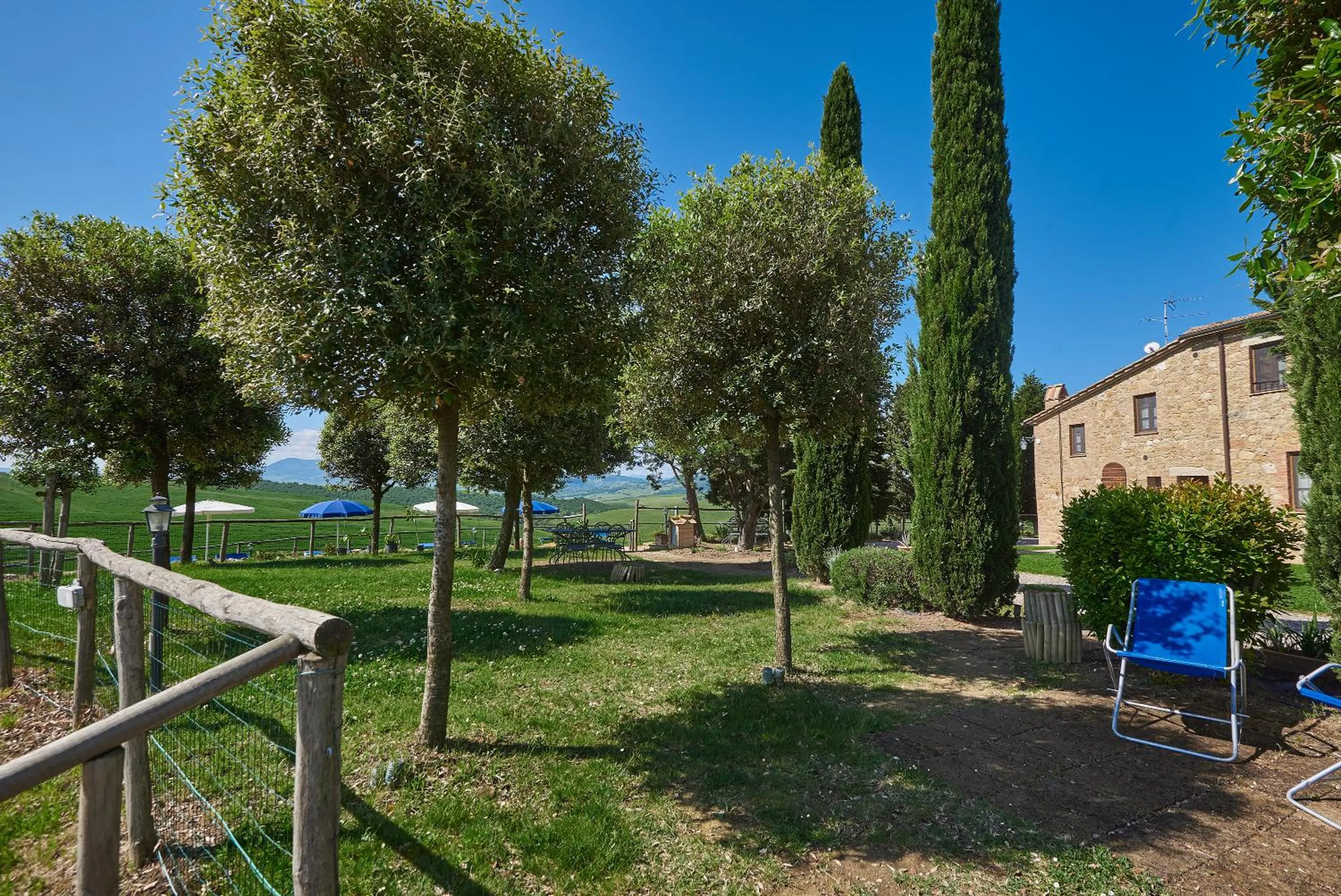 Garden view in Agriturismo Bonello