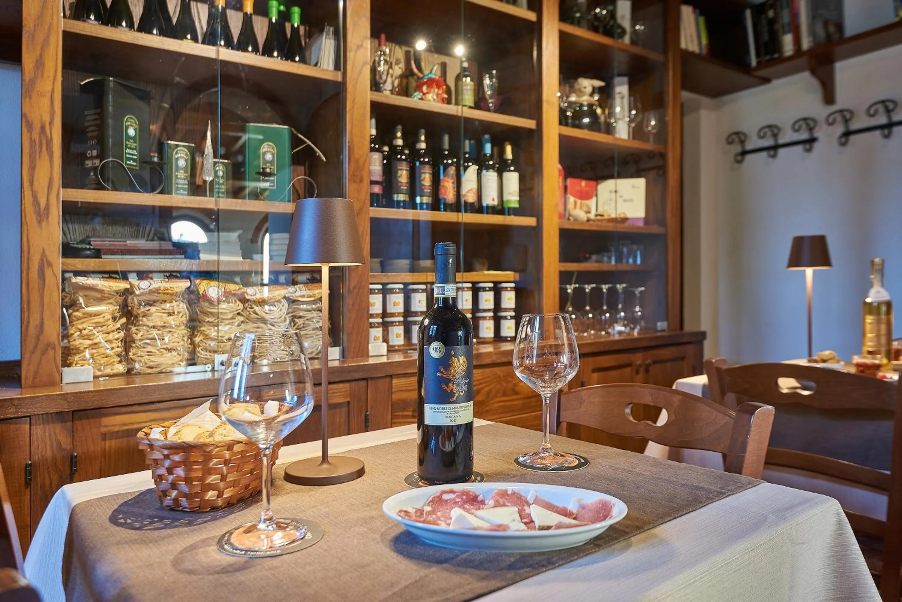 Restaurant/places to eat in Agriturismo Bonello