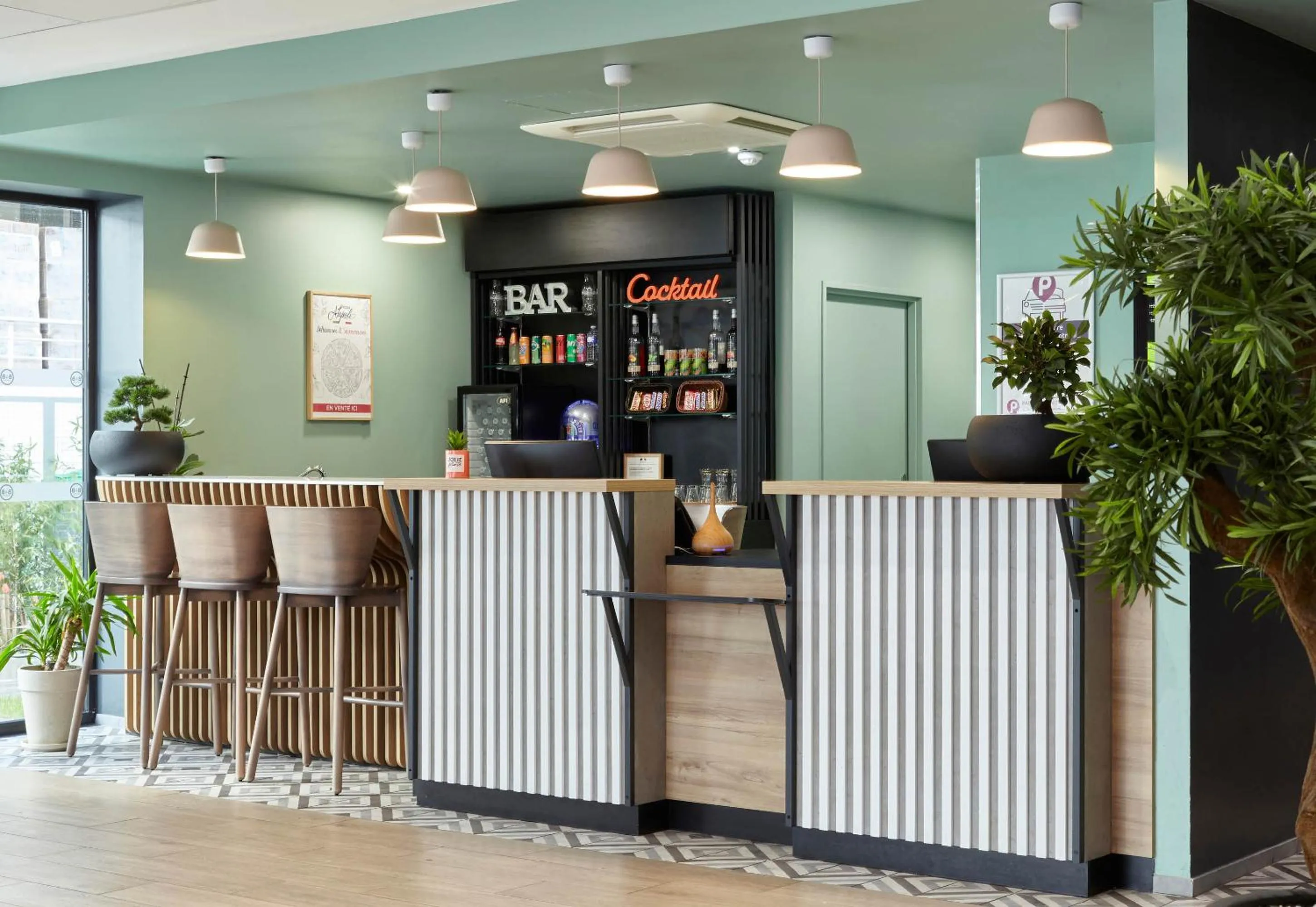 Lounge or bar in B&B HOTEL Paris Ivry Quai de Seine