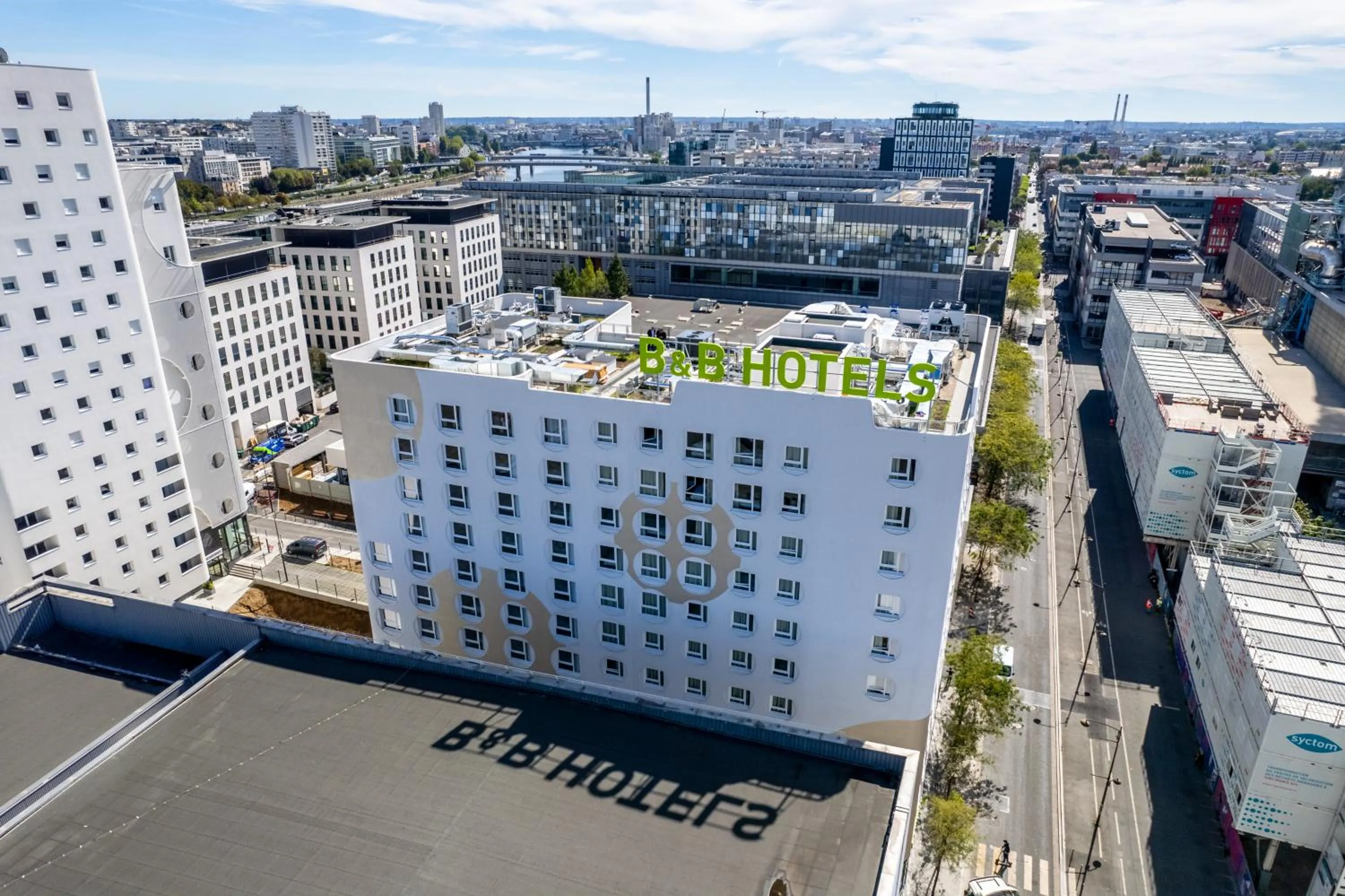 Property building in B&B HOTEL Paris Ivry Quai de Seine