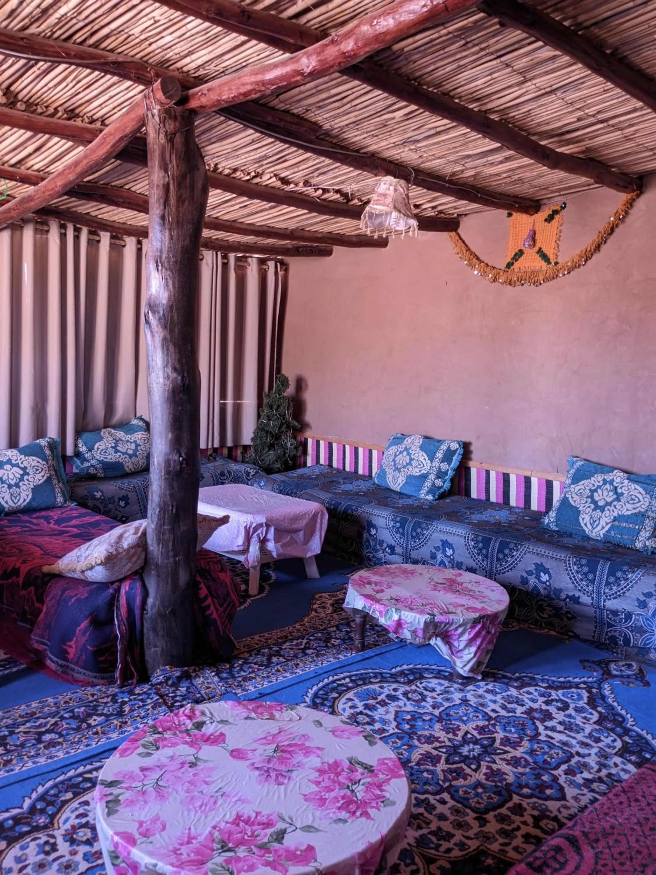 Café restaurante shelter calm life