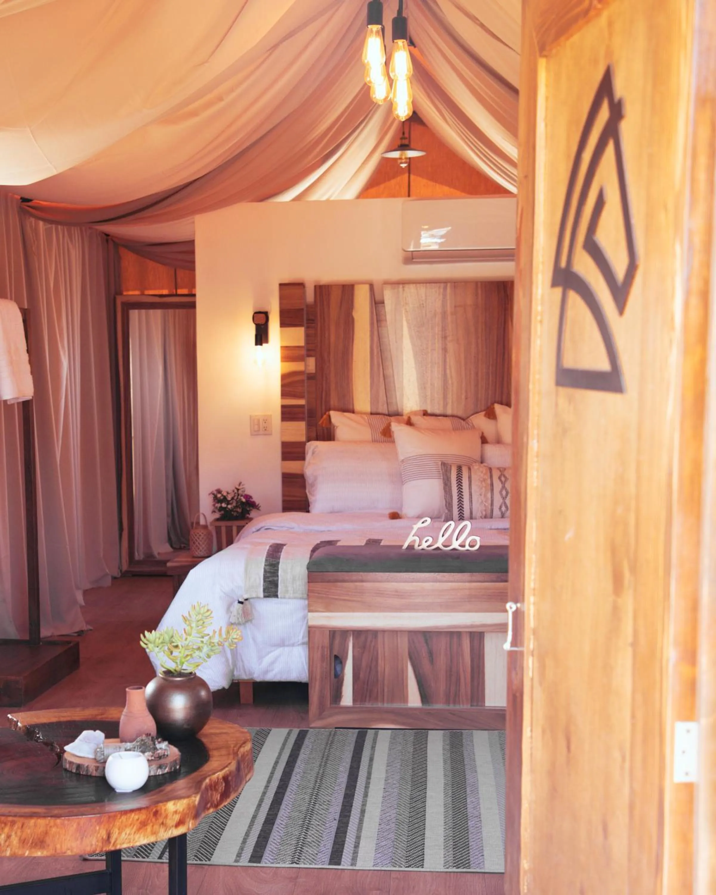 Bed in Indomito Resort & Hotel Boutique