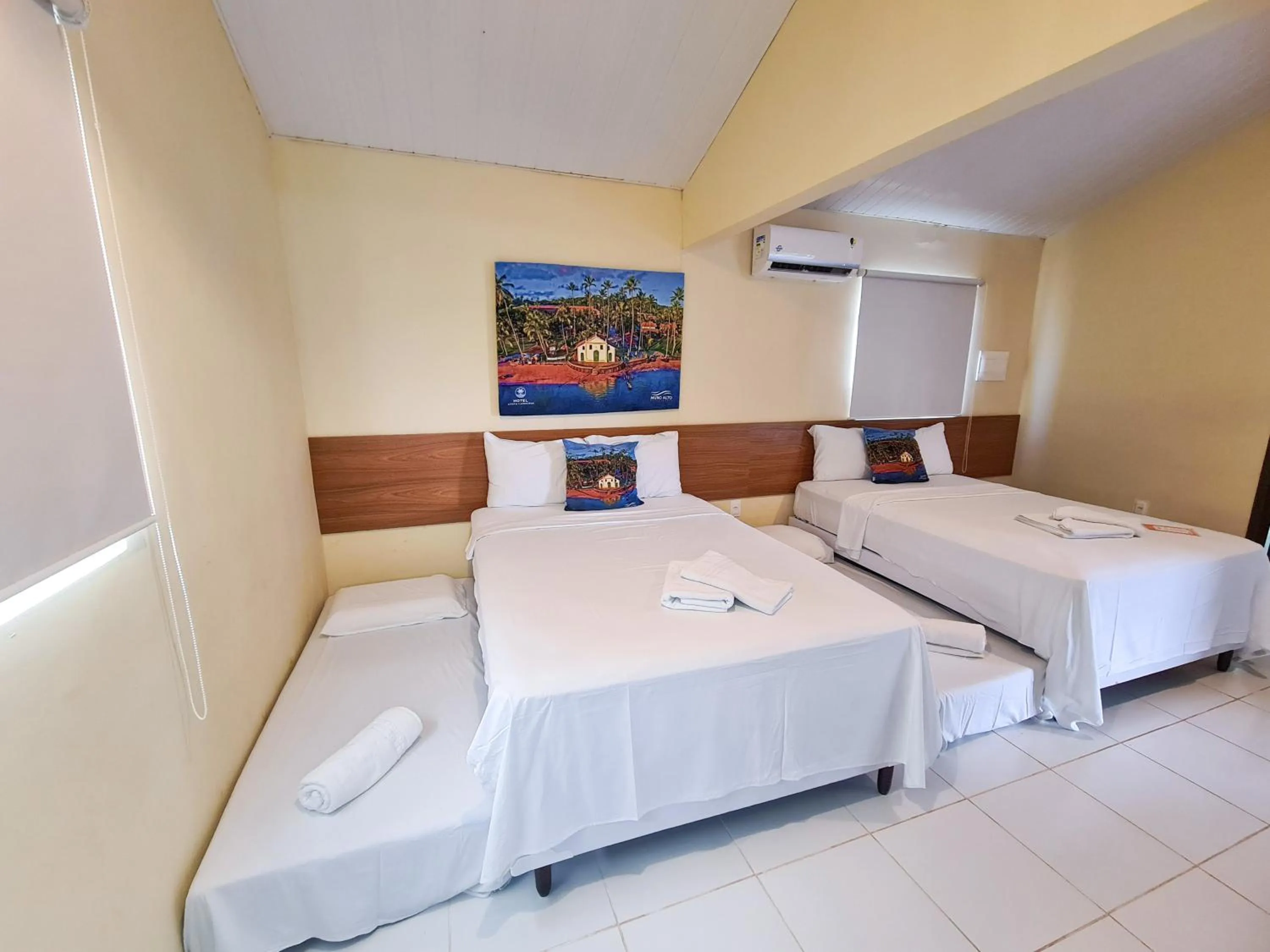 Photo of the whole room in Arena Carneiros Hotel by AFT