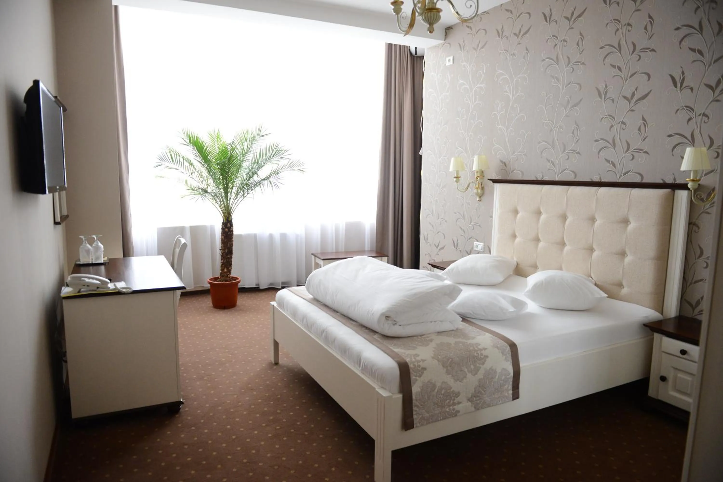 Day, Bed in Hotel Europa