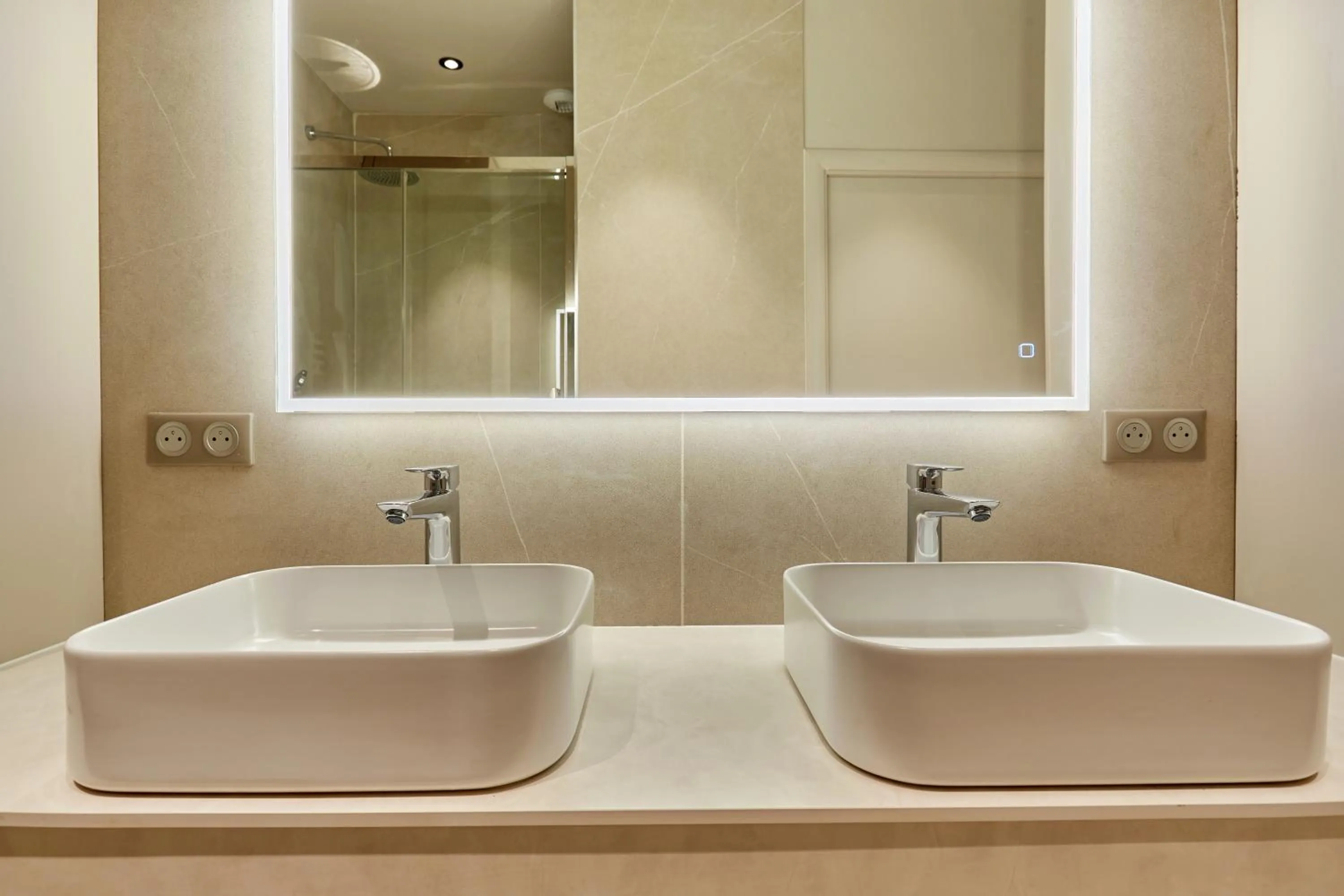 One-Bedroom Apartment in Appartement exceptionnel avec parking Centre-ville Aix-en-Provence