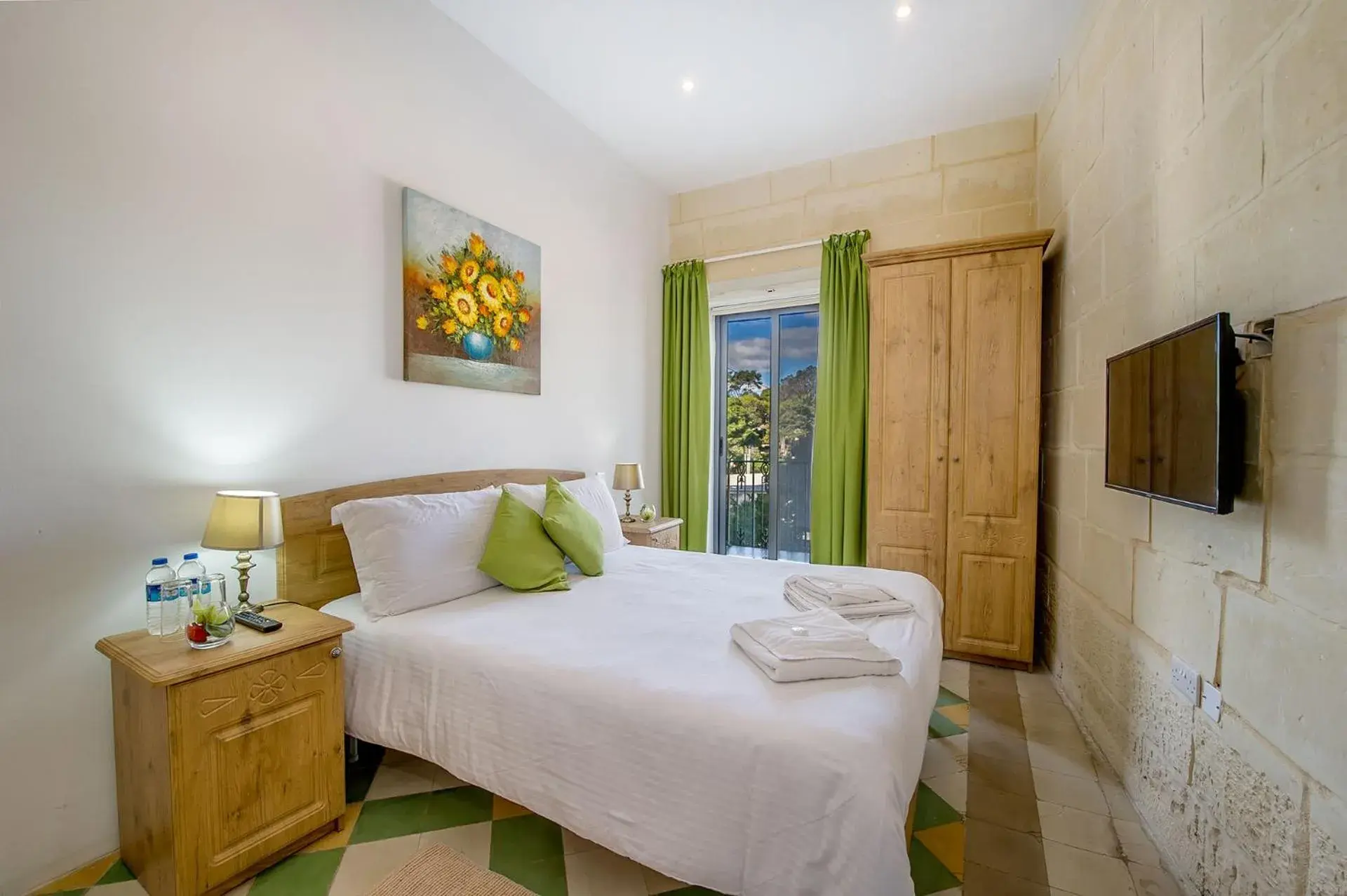 Double Room in Point de vue Guesthouse Double Room in Point de vue Guesthouse