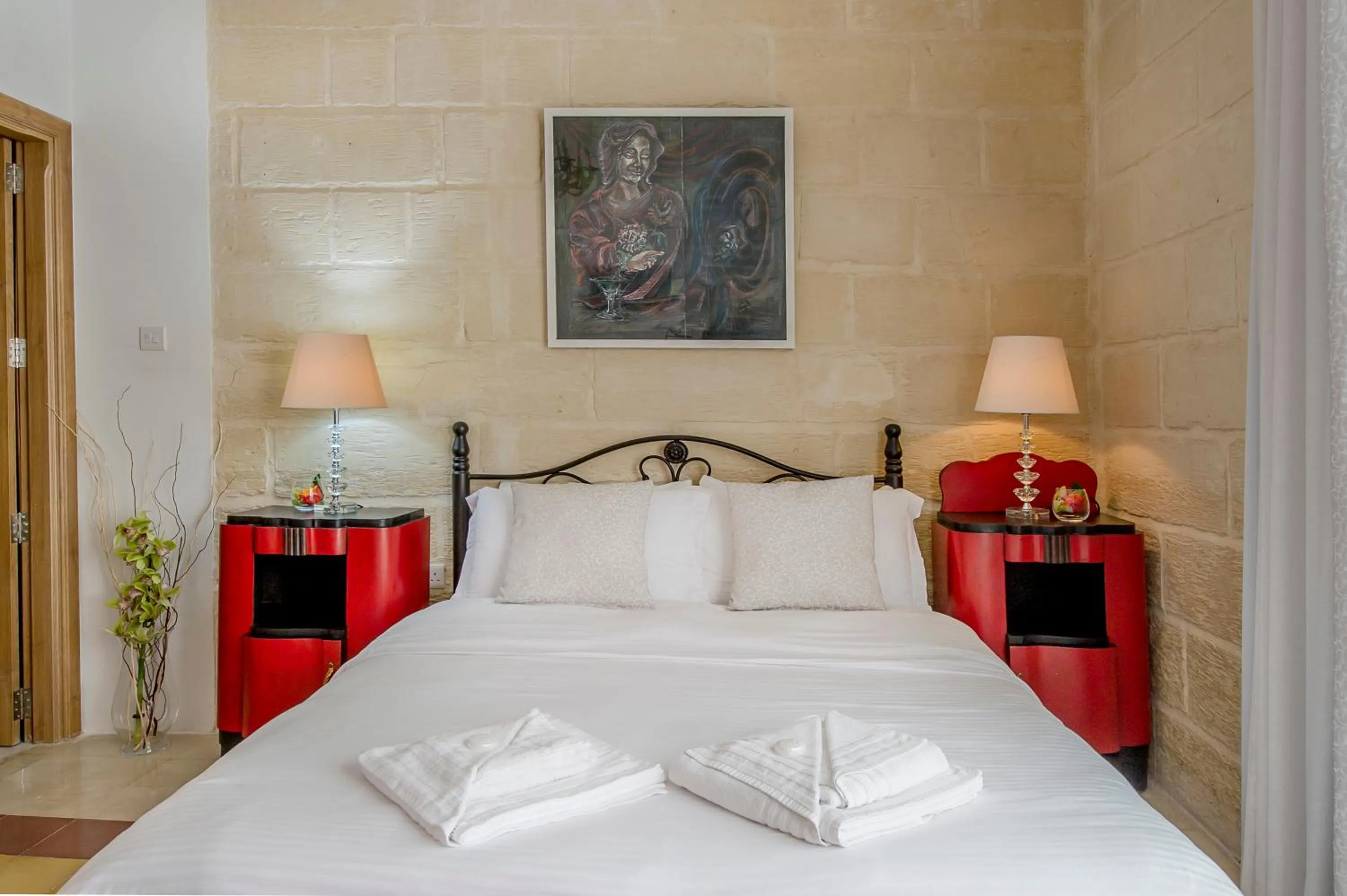 Bedroom, Bed in Point de vue Guesthouse