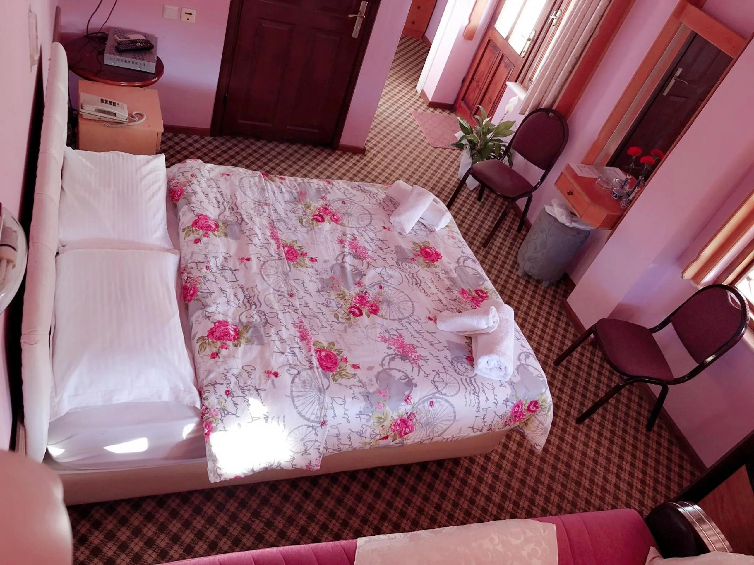 Photo of the whole room, Bed in Hotel Karyatit Kaleici