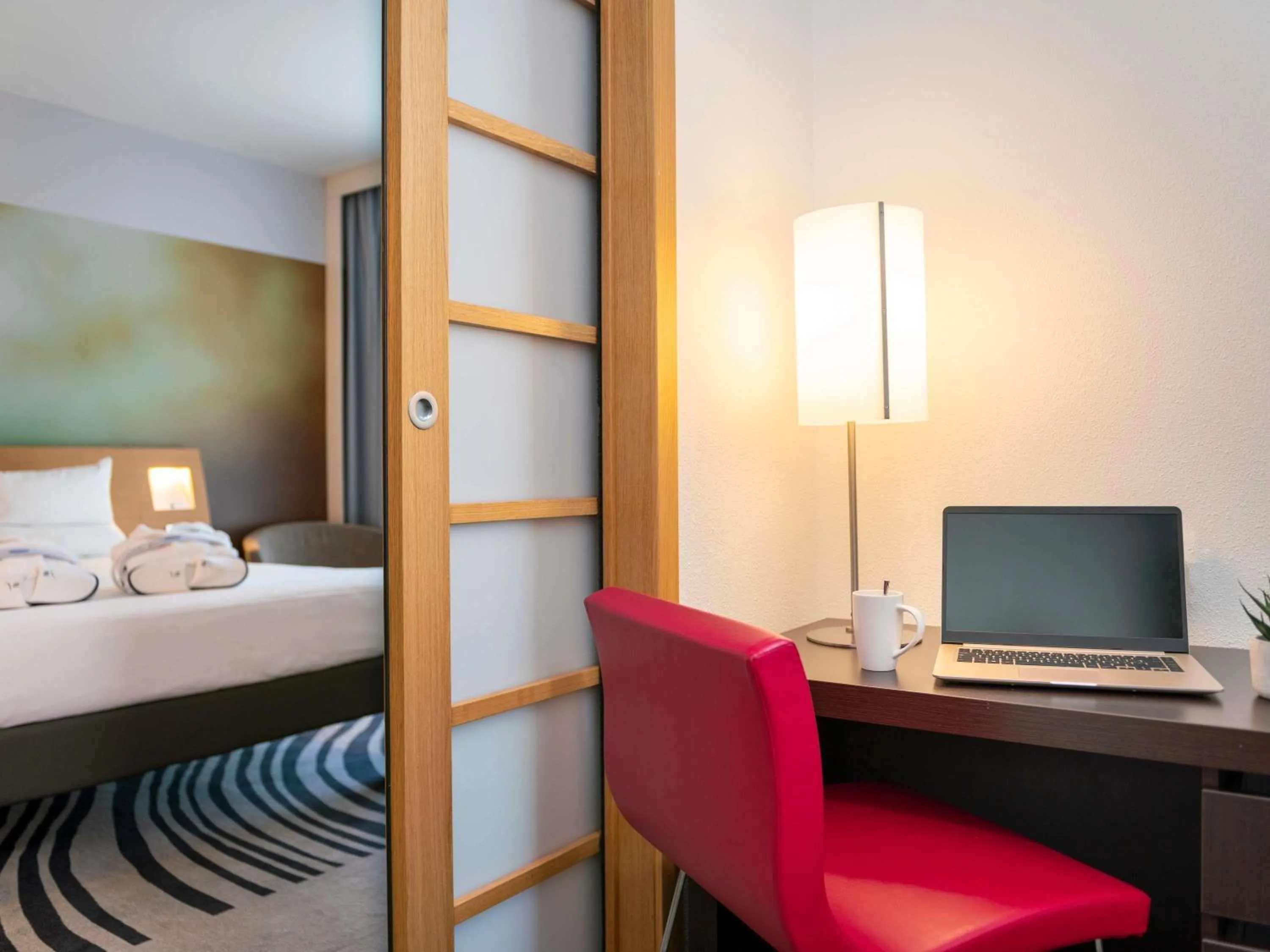 Bedroom, Bed in Novotel Milano Malpensa Aeroporto