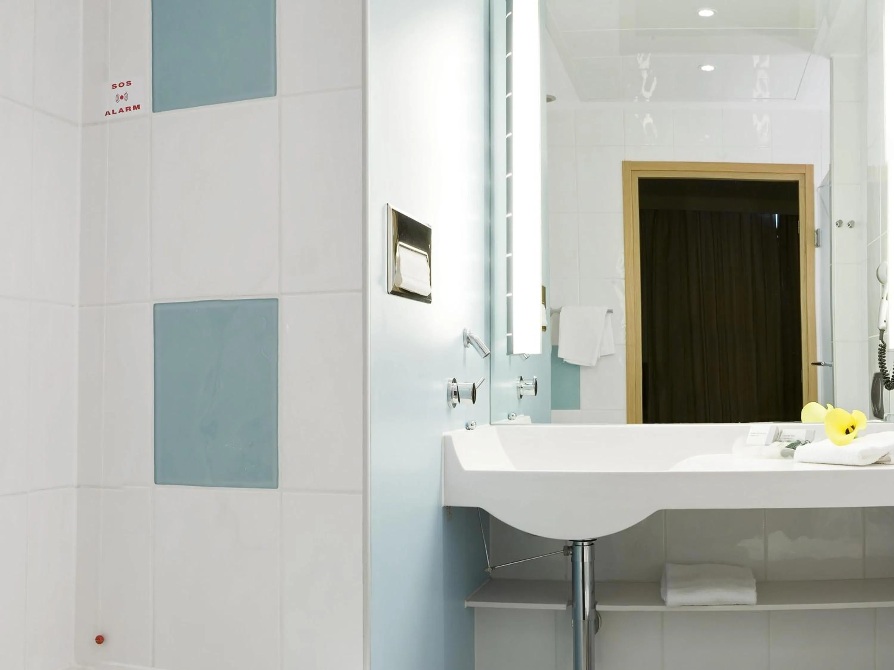 Bedroom in Novotel Milano Malpensa Aeroporto