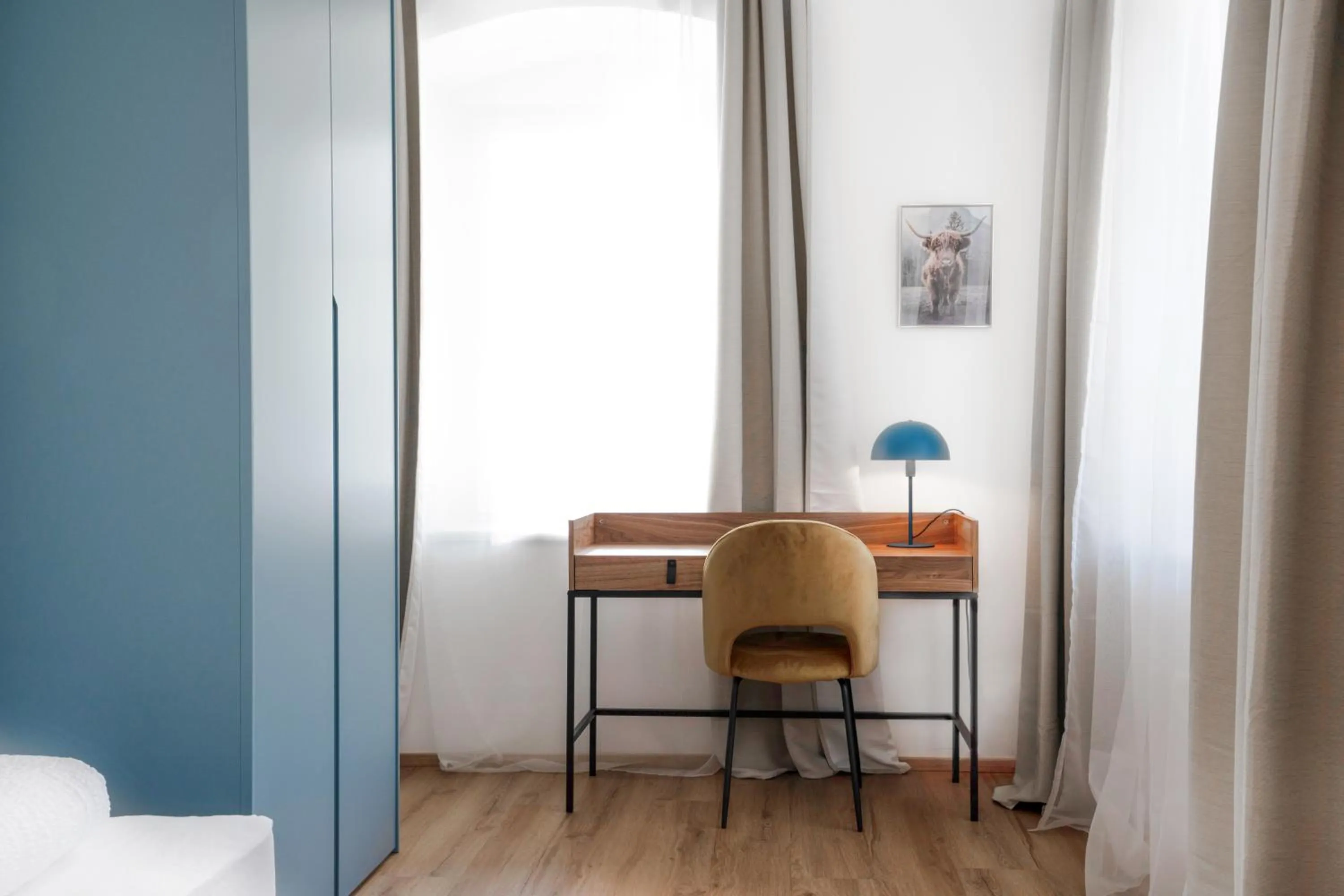 hair dresser in easy-flat Hauptplatz - City Center Apartments with a Kitchen