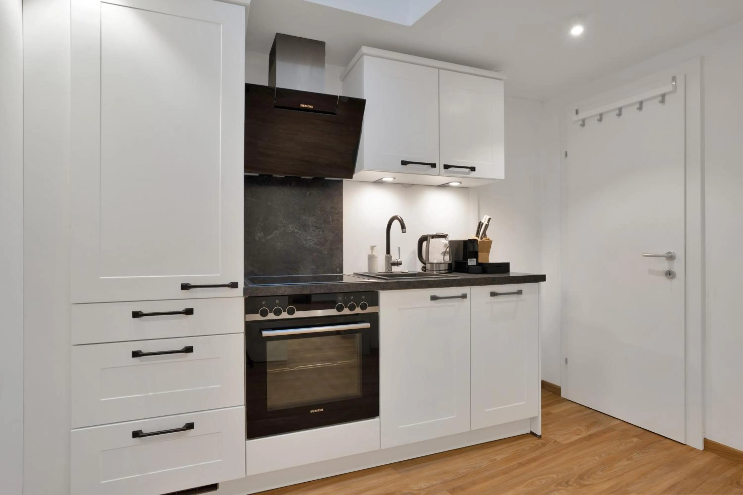 Kitchen or kitchenette in easy-flat Hauptplatz - City Center Apartments with a Kitchen