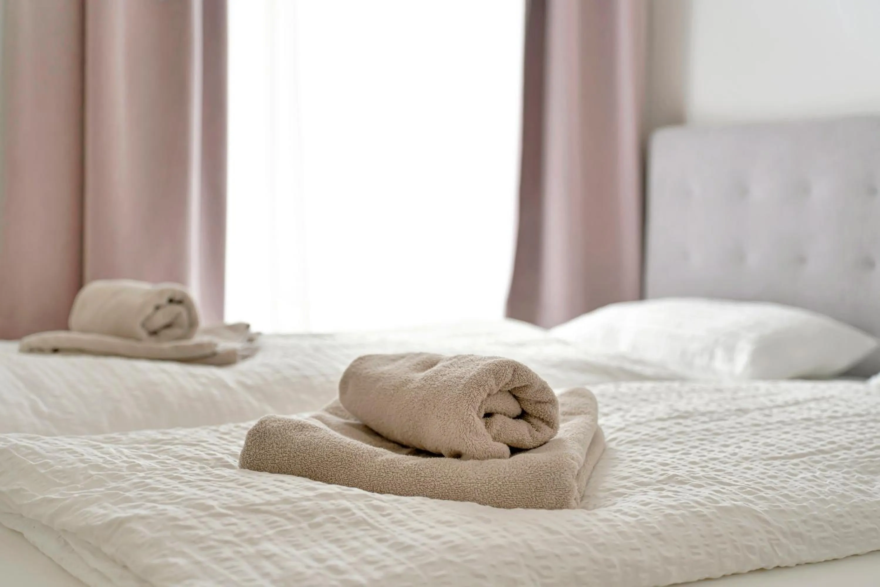 Bedroom, Bed in easy-flat Hauptplatz - City Center Apartments with a Kitchen