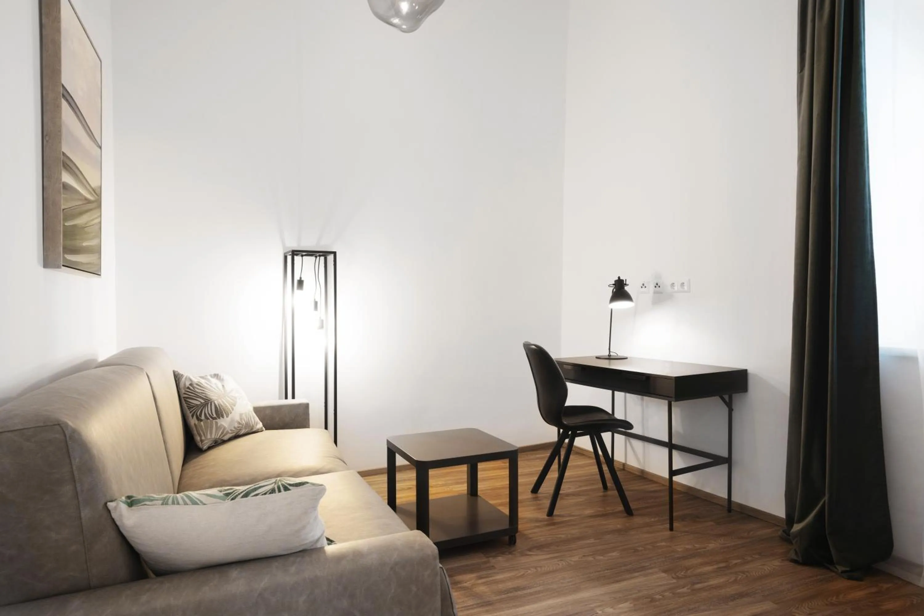 Living room in easy-flat Hauptplatz - City Center Apartments with a Kitchen