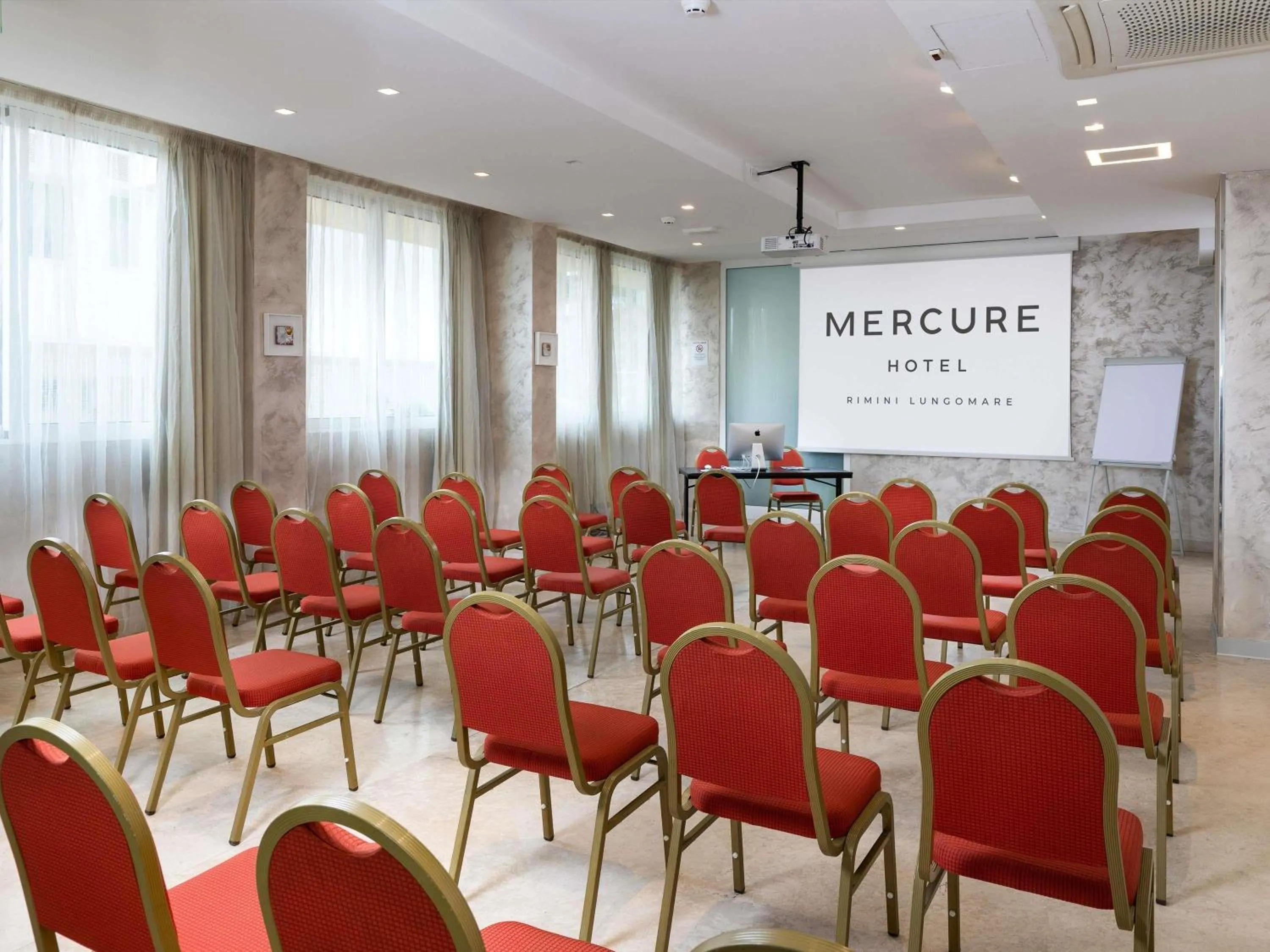 Meeting/conference room in Mercure Rimini Lungomare