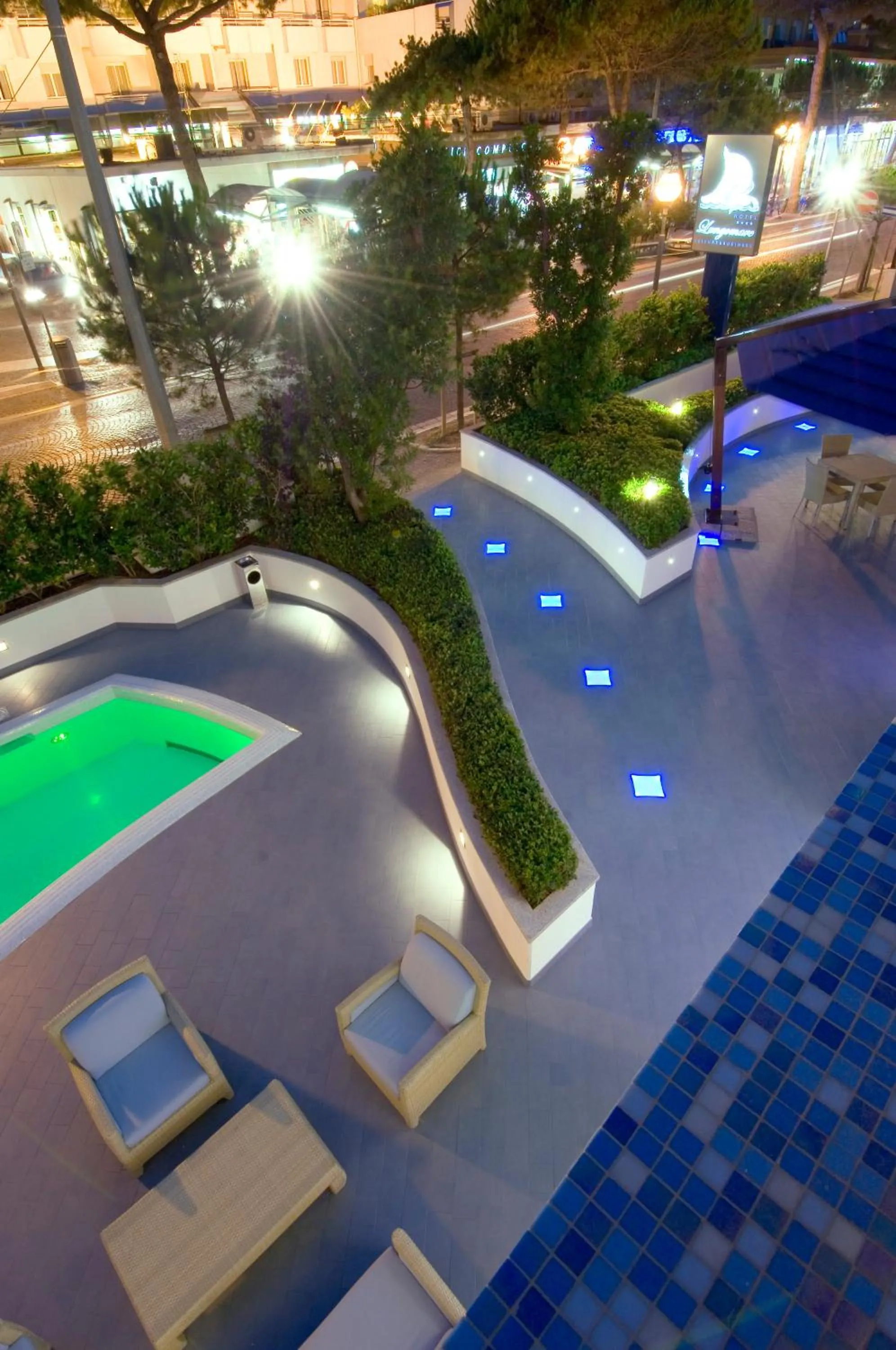 Night in Mercure Rimini Lungomare