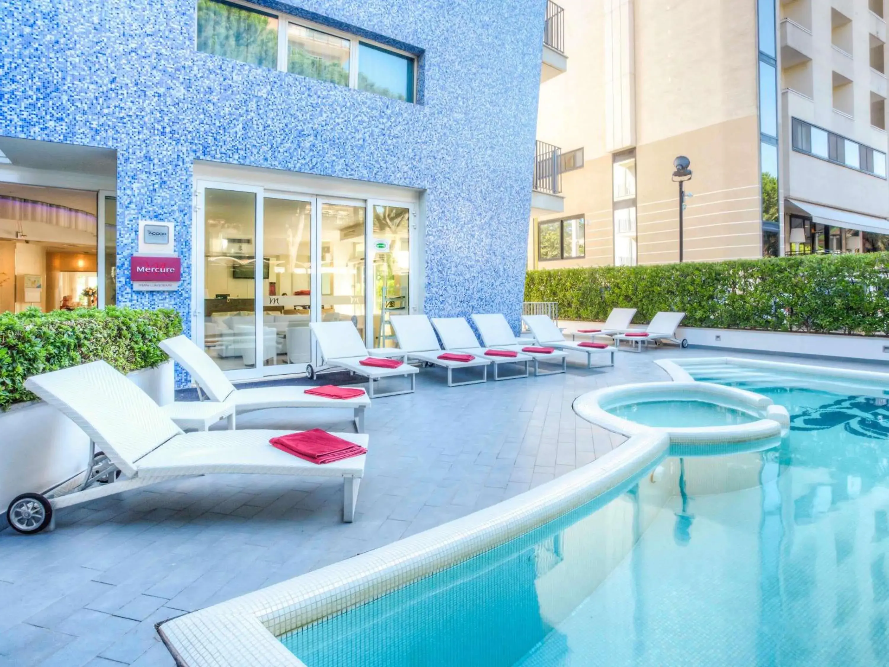 Property building in Mercure Rimini Lungomare Property building in Mercure Rimini Lungomare