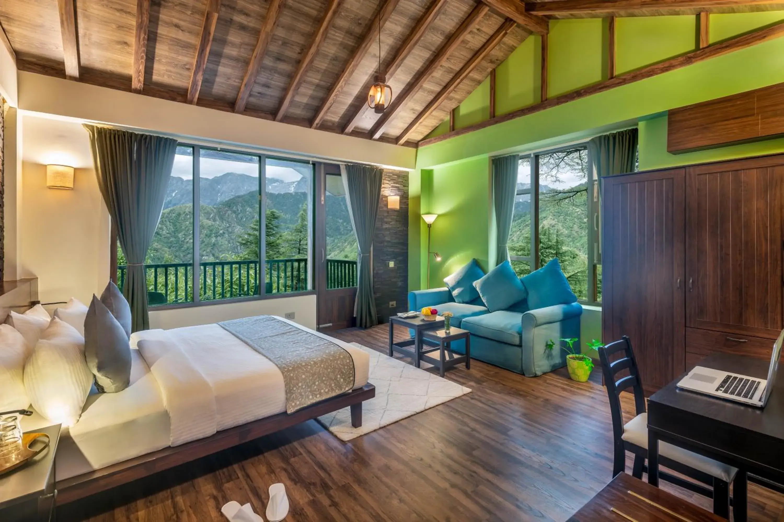 View (from property/room), Bed in Hotel Eagles Nest View (from property/room), Bed in Hotel Eagles Nest