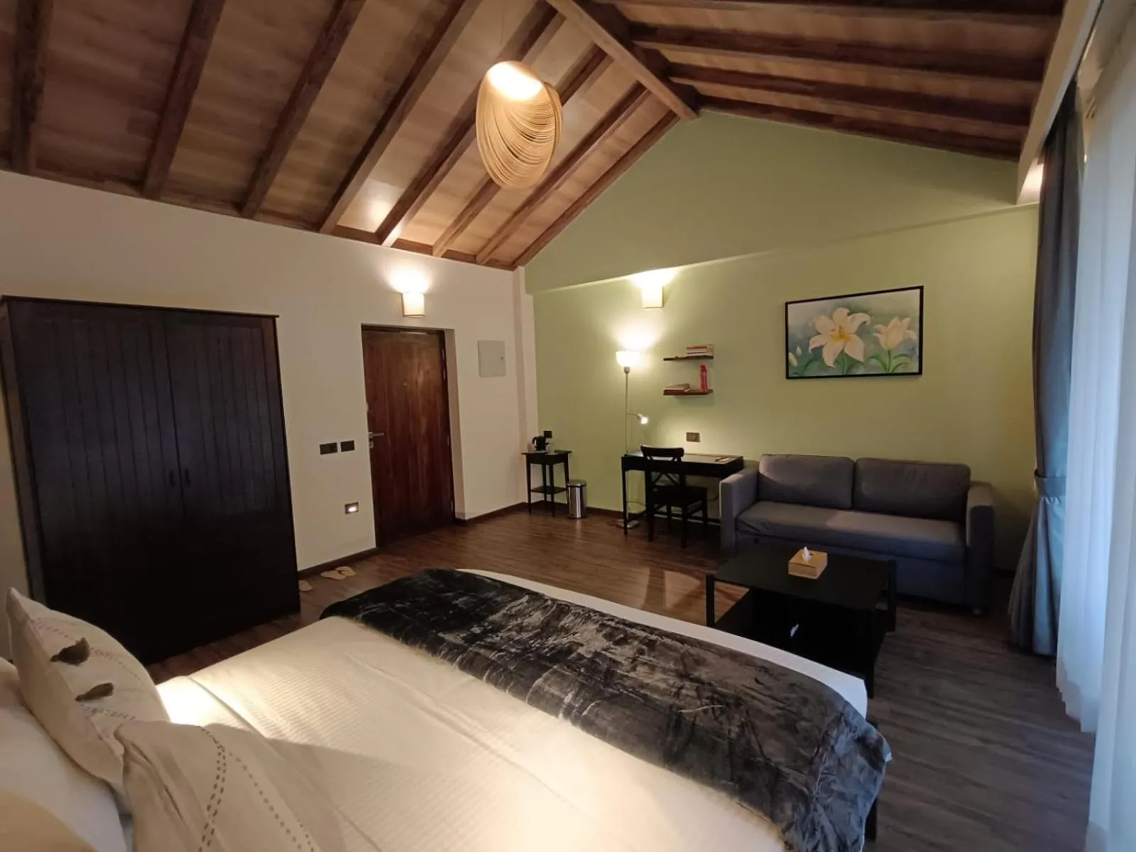 Bed in Hotel Eagles Nest