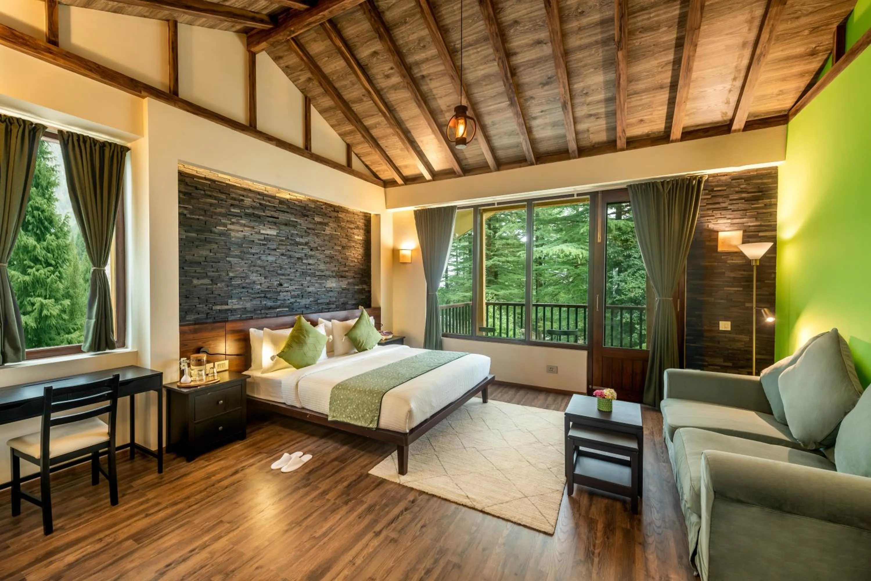 Bed in Hotel Eagles Nest