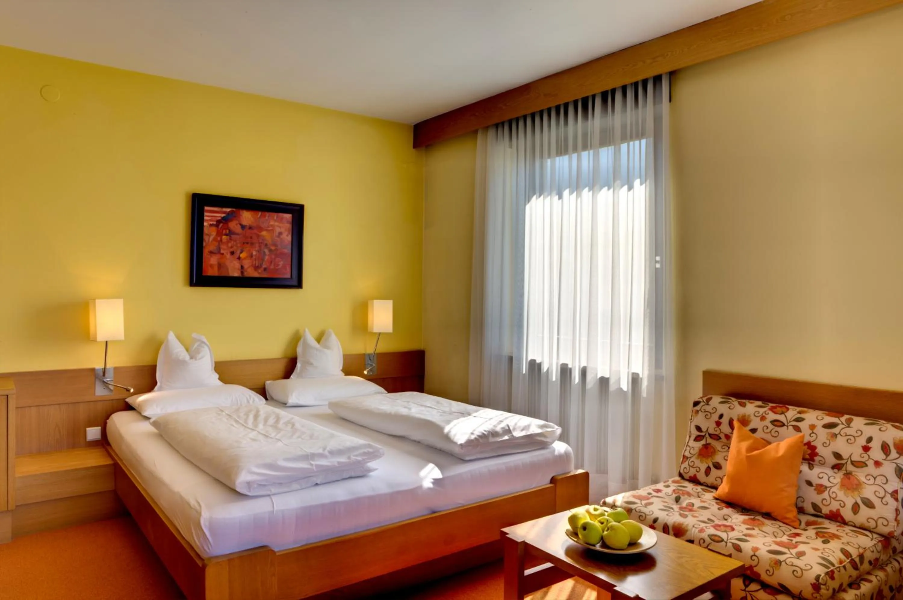 Large Studio in Hotel Gartenresidence Zea Curtis