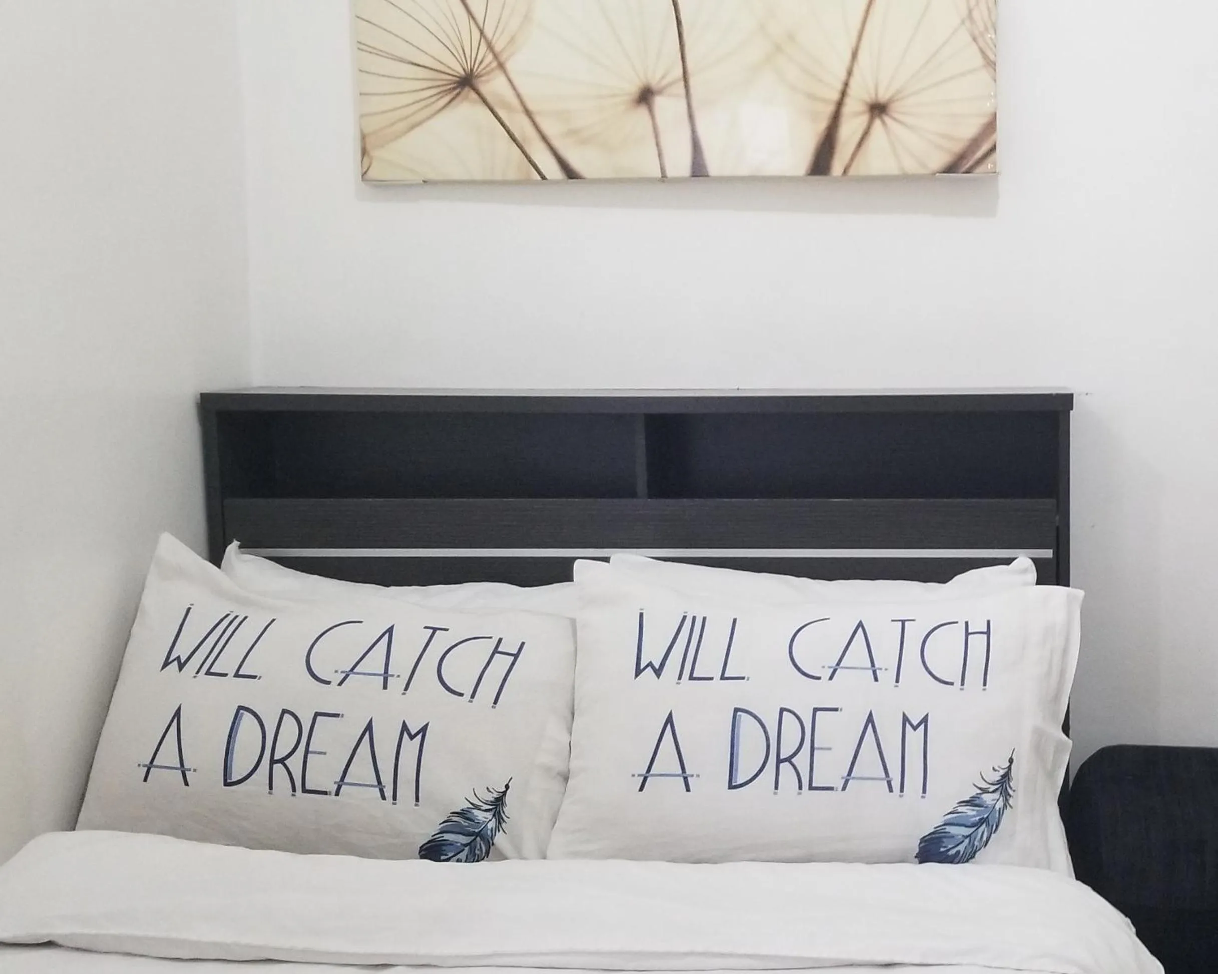 Bed in Innsite Room Rentals