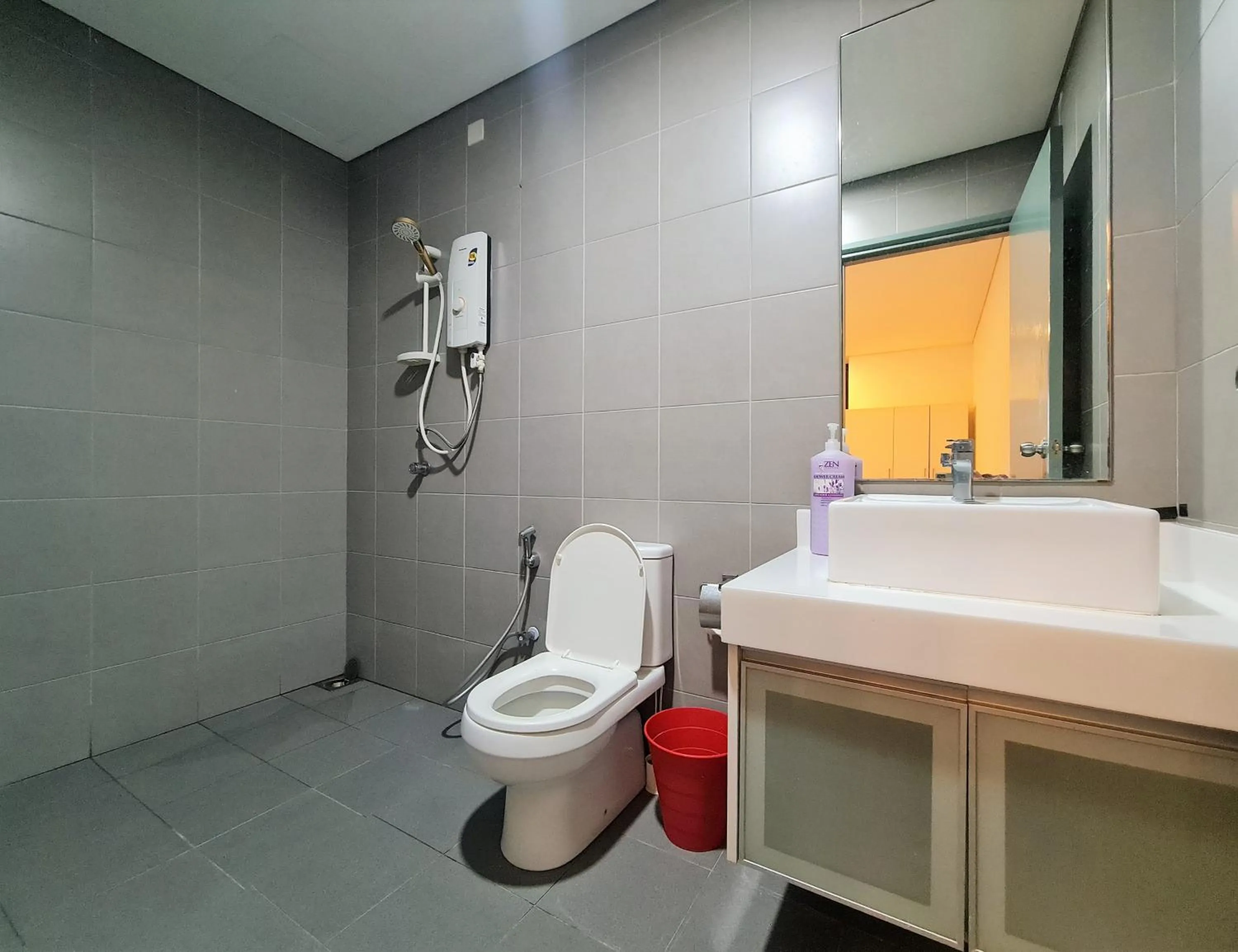 Bathroom in Summer Suites Apartment @KLCC by Sarah's Lodge