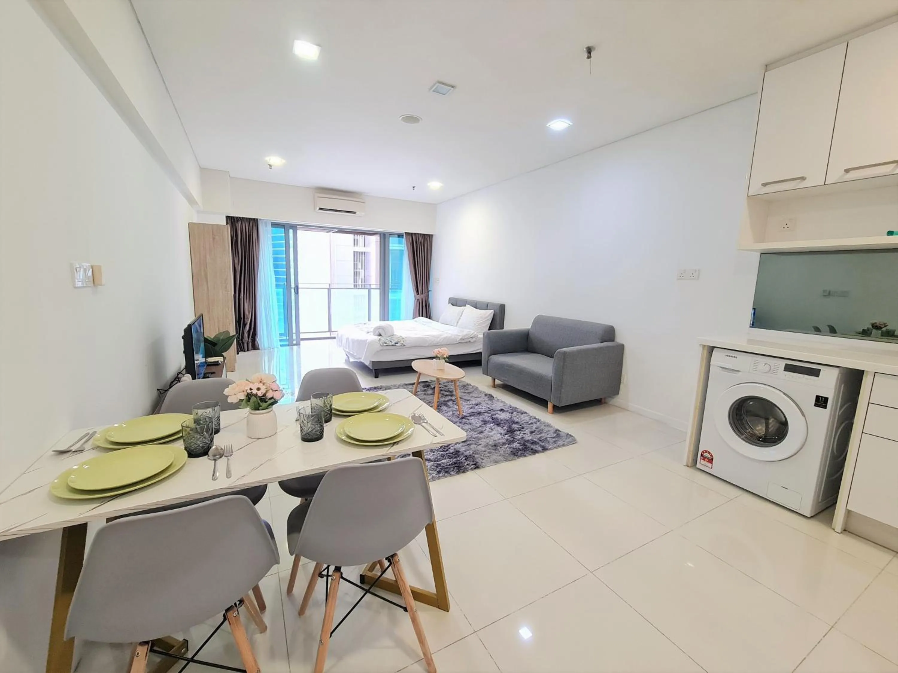 Summer Suites Apartment @KLCC by Sarah's Lodge