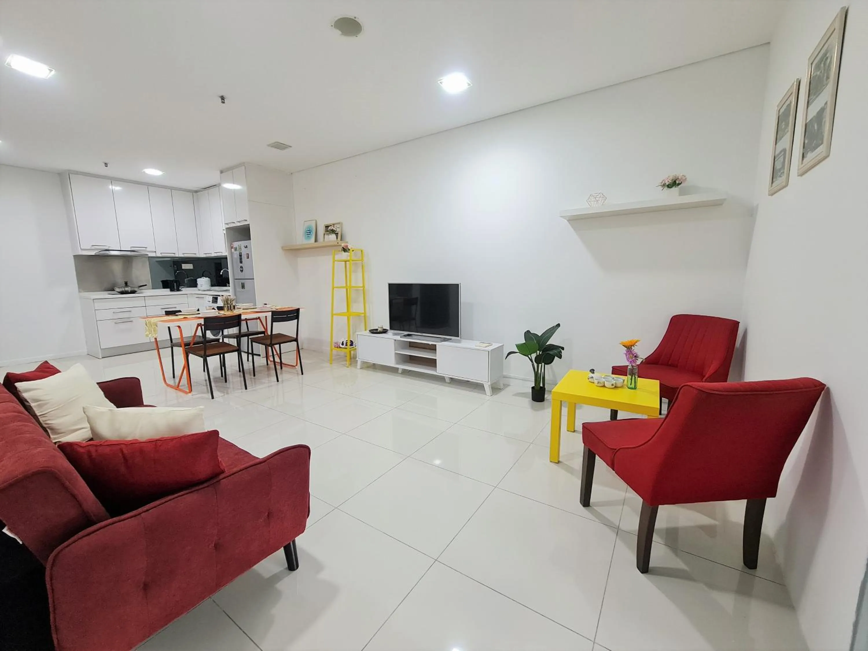 Summer Suites Apartment @KLCC by Sarah's Lodge