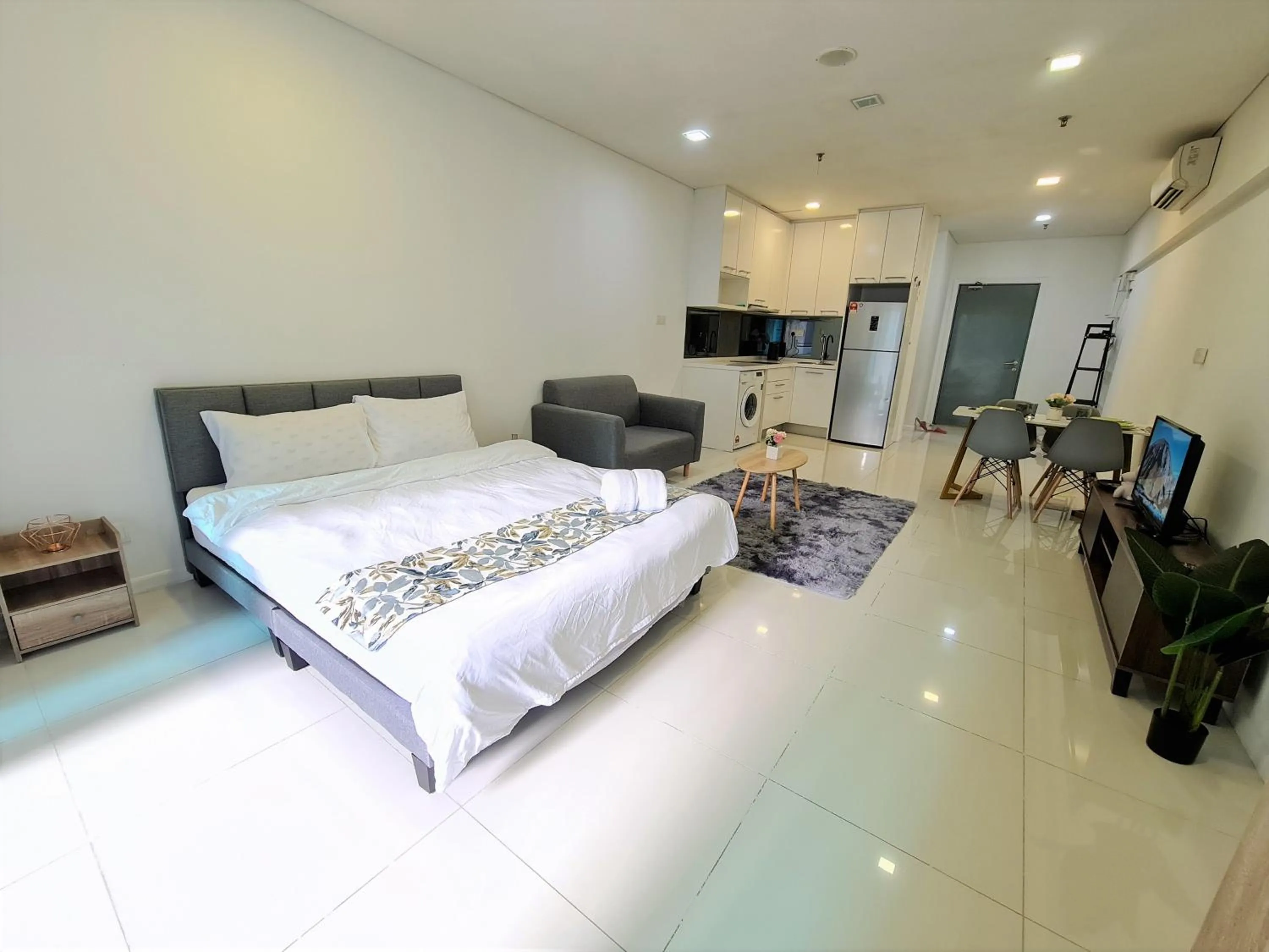 Summer Suites Apartment @KLCC by Sarah's Lodge