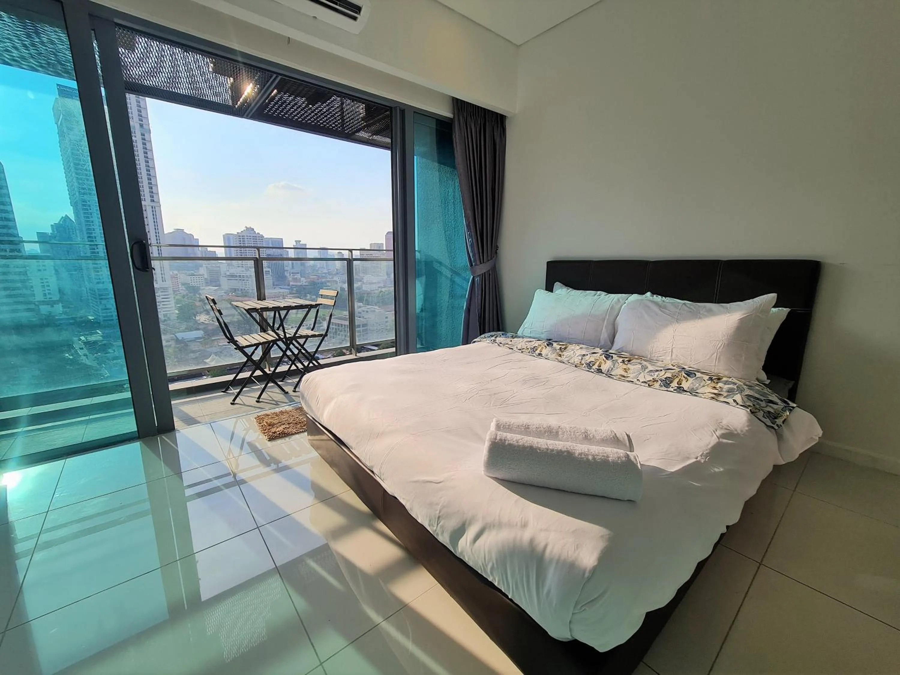 Summer Suites Apartment @KLCC by Sarah's Lodge