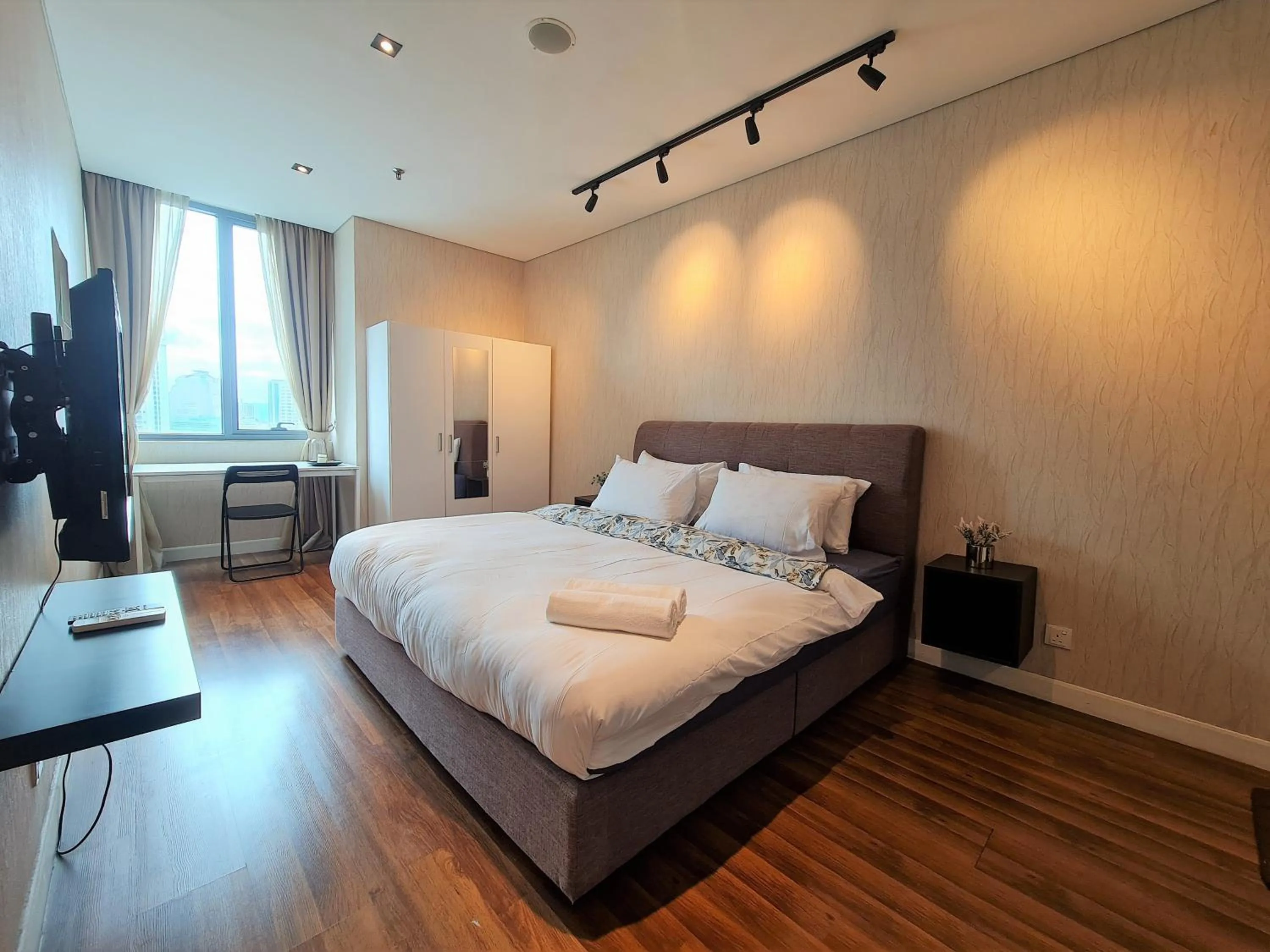 Summer Suites Apartment @KLCC by Sarah's Lodge