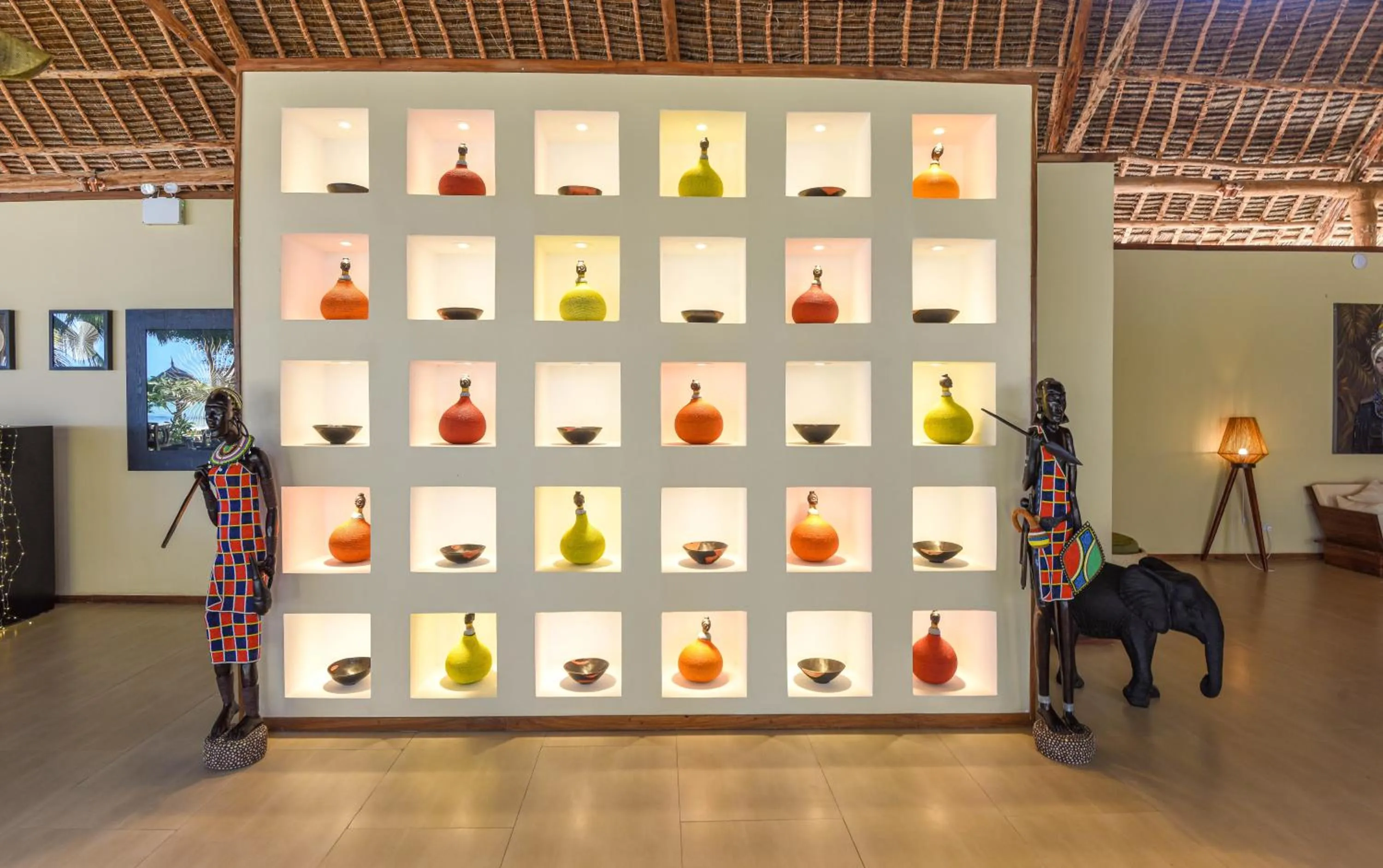 Restaurant/places to eat in Alma Boutique Hotel