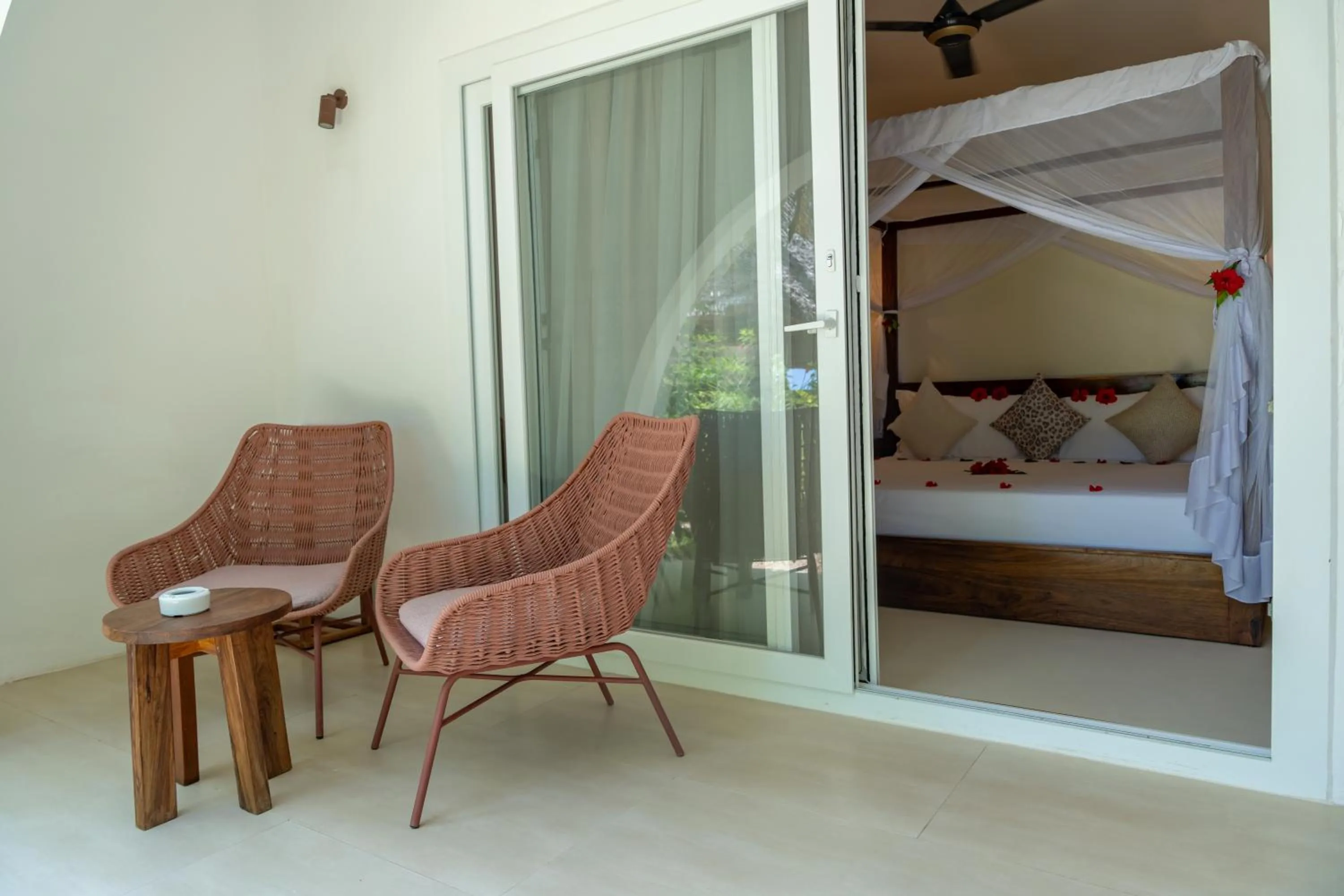 Patio, Bed in Alma Boutique Hotel