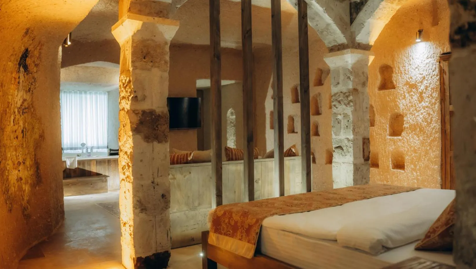 Photo of the whole room, Bed in La Fairy Cappadocia