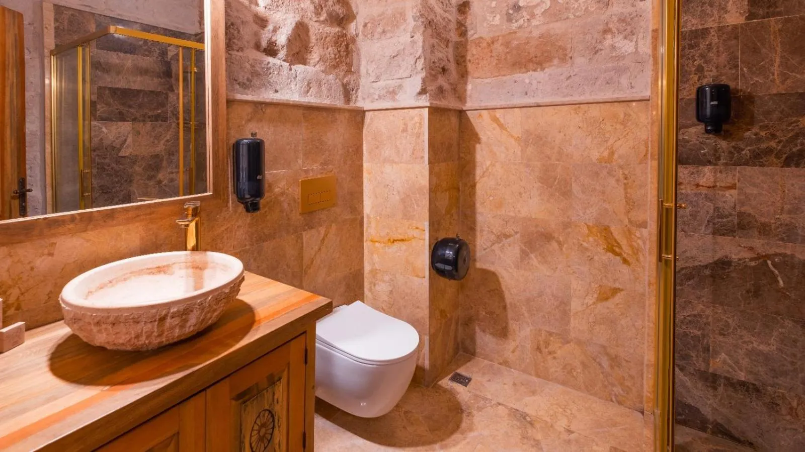 Shower in La Fairy Cappadocia